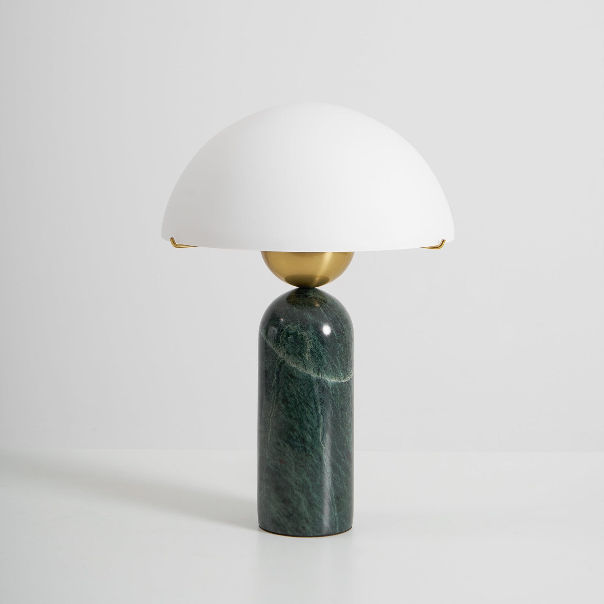 Tirixon Alabaster Table Lamp-Neutral Decor