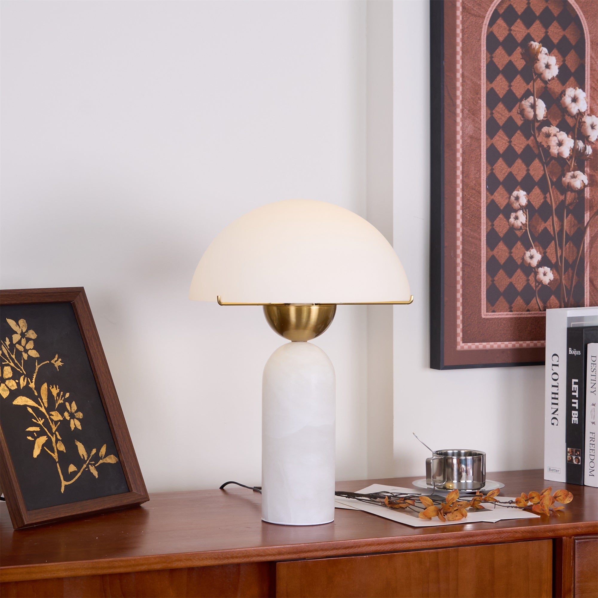 Tirixon Alabaster Table Lamp-Neutral Decor