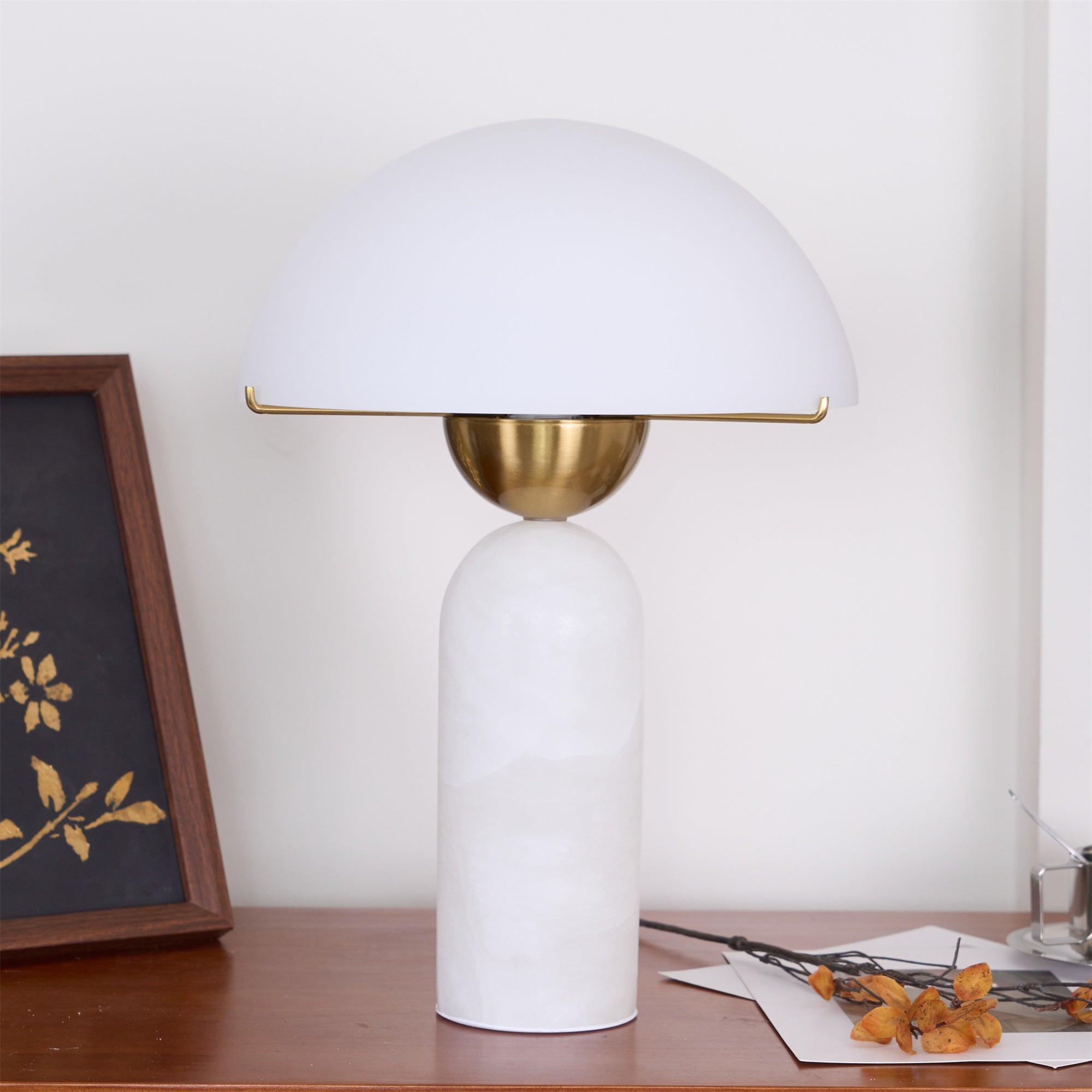 Tirixon Alabaster Table Lamp-Neutral Decor