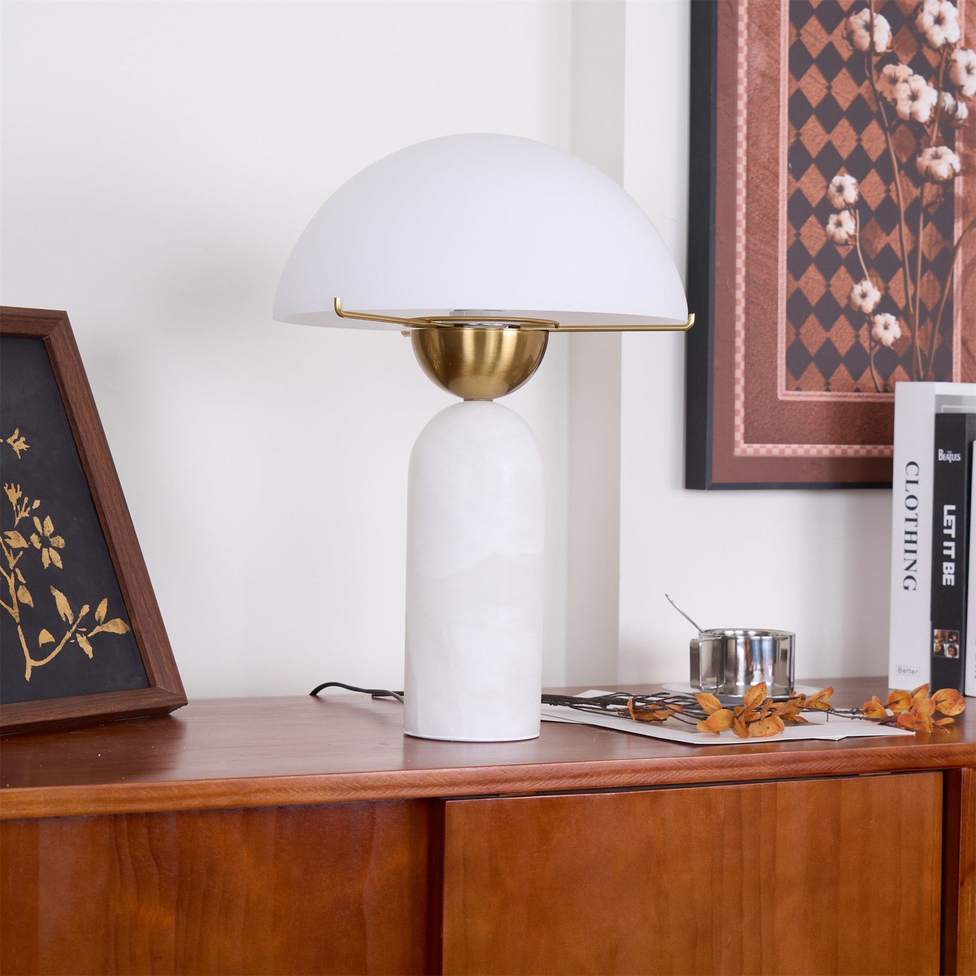 Tirixon Alabaster Table Lamp-Neutral Decor