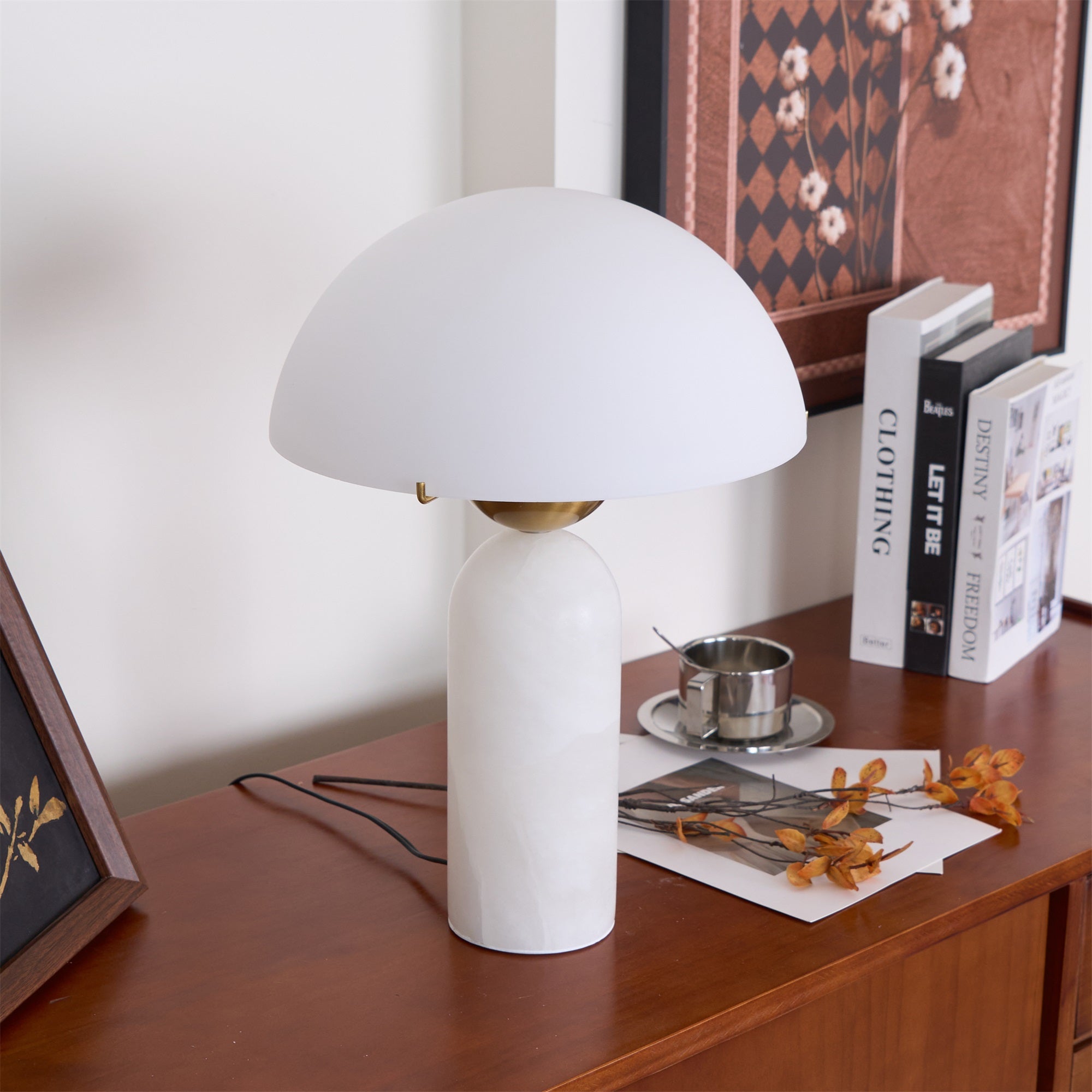 Tirixon Alabaster Table Lamp-Neutral Decor