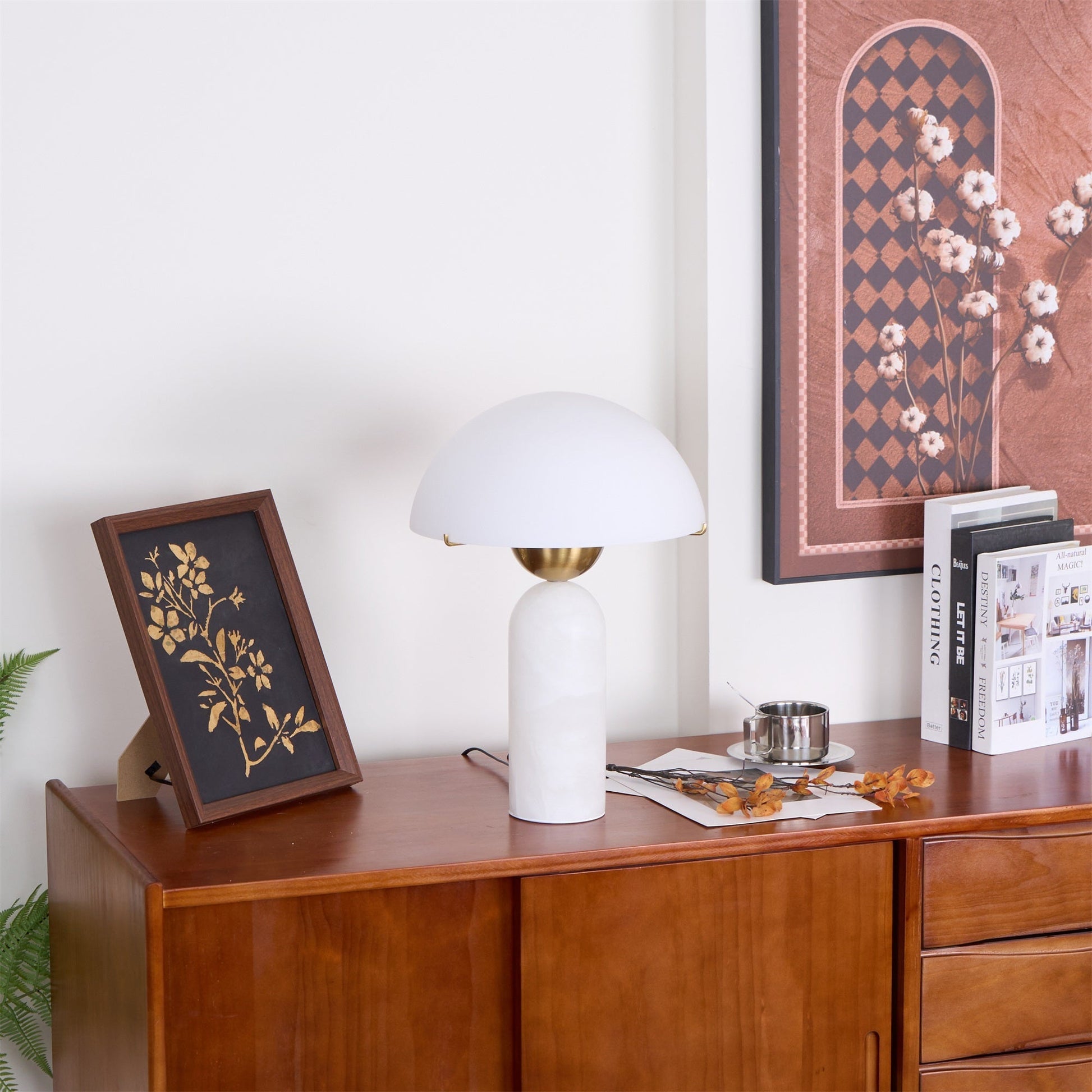 Tirixon Alabaster Table Lamp-Neutral Decor