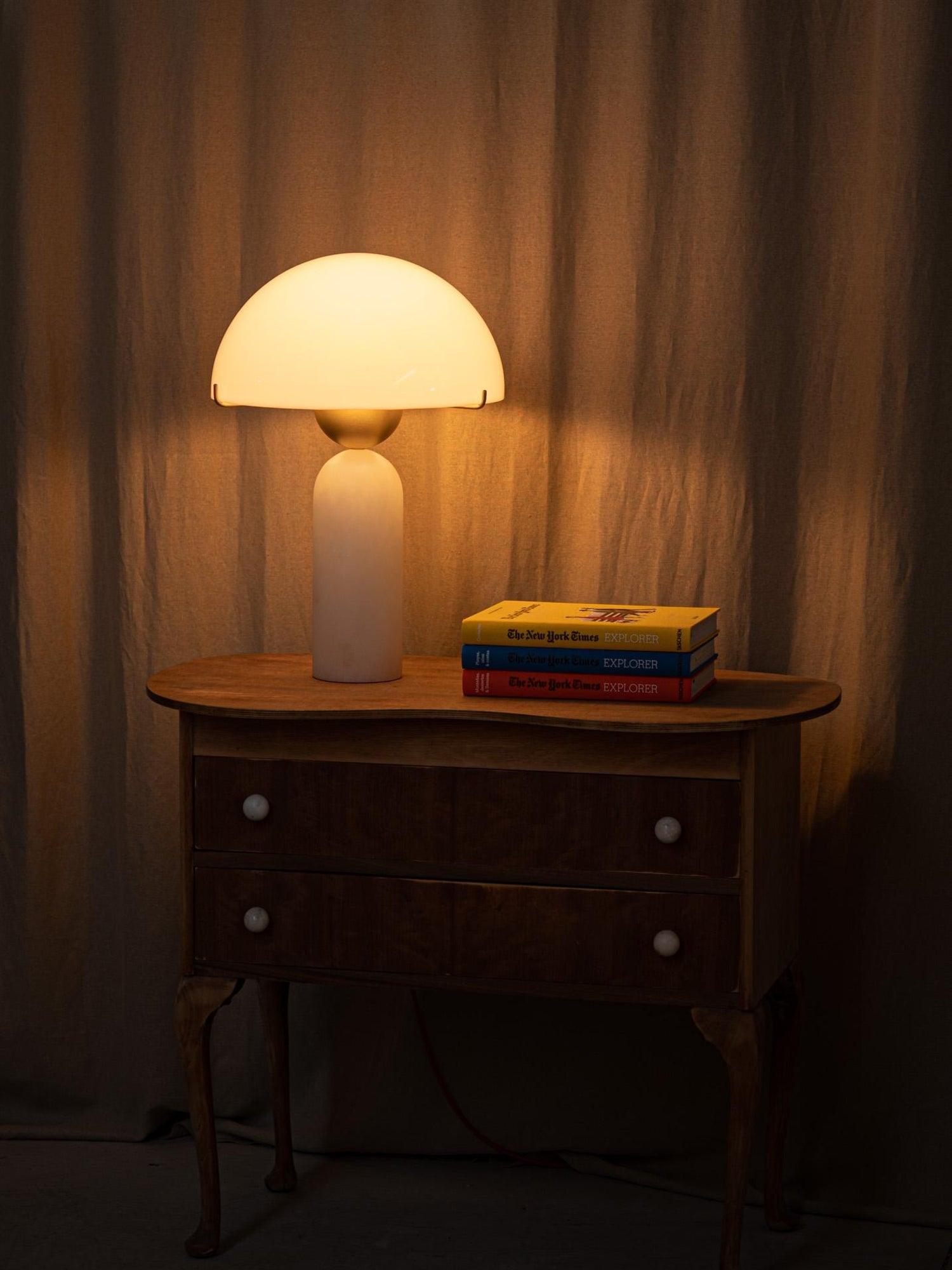 Tirixon Alabaster Table Lamp-Neutral Decor