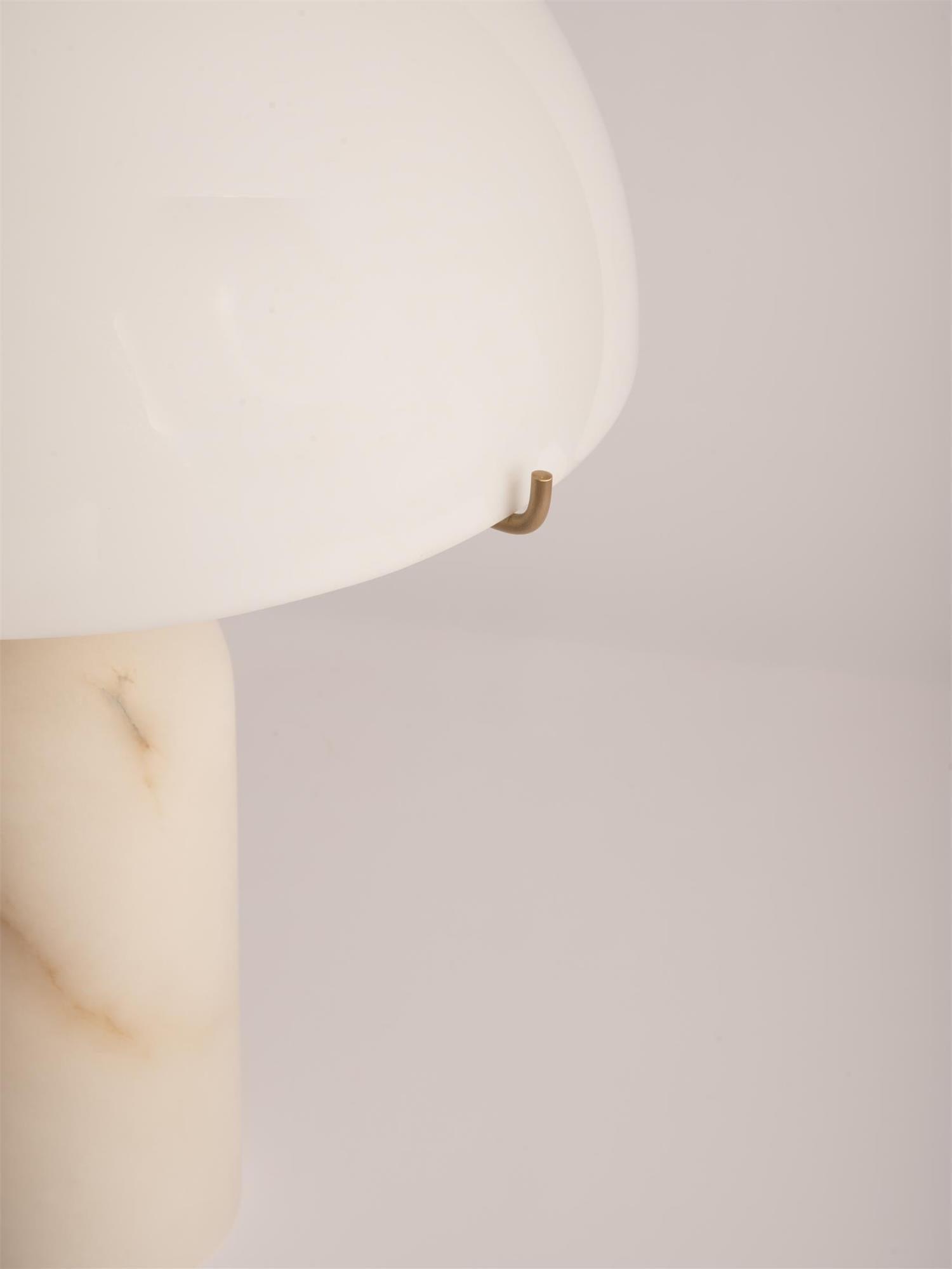 Tirixon Alabaster Table Lamp-Neutral Decor