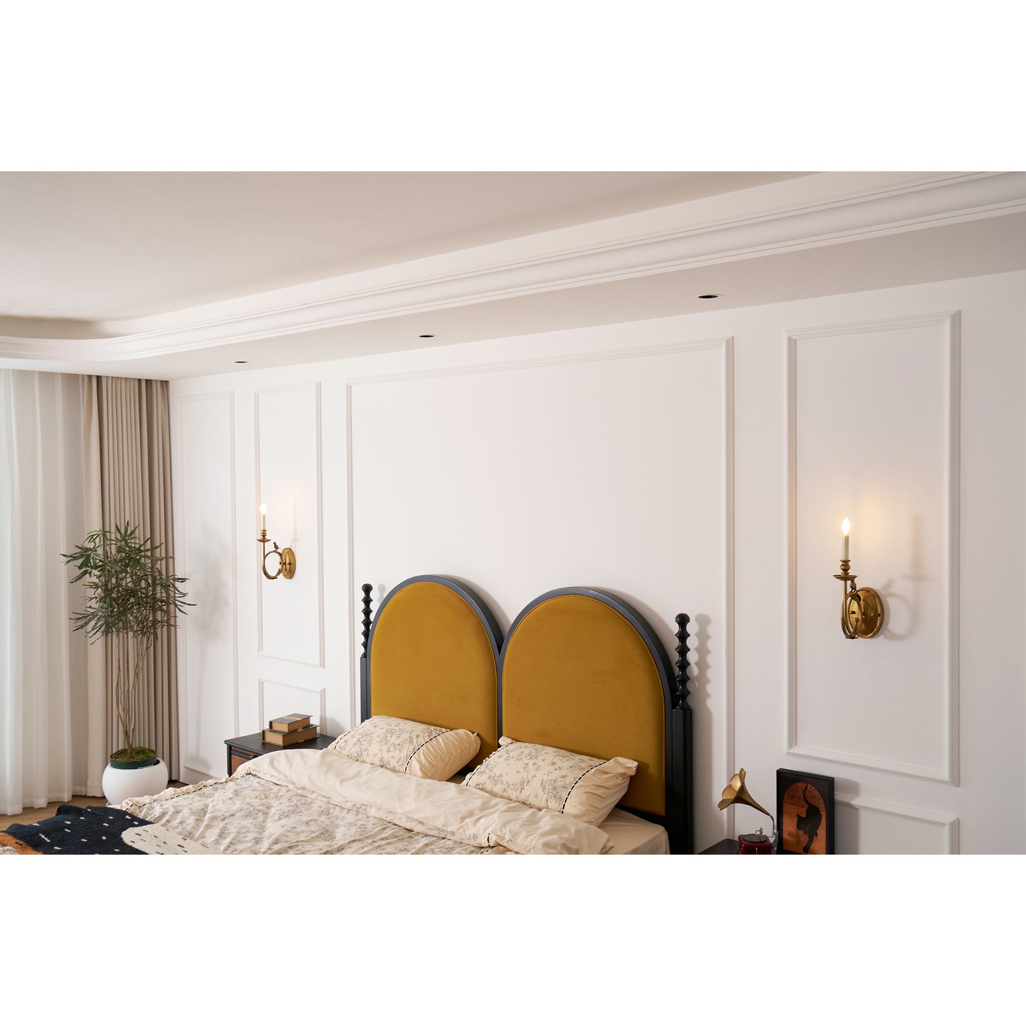 Utheara Wall Lamp