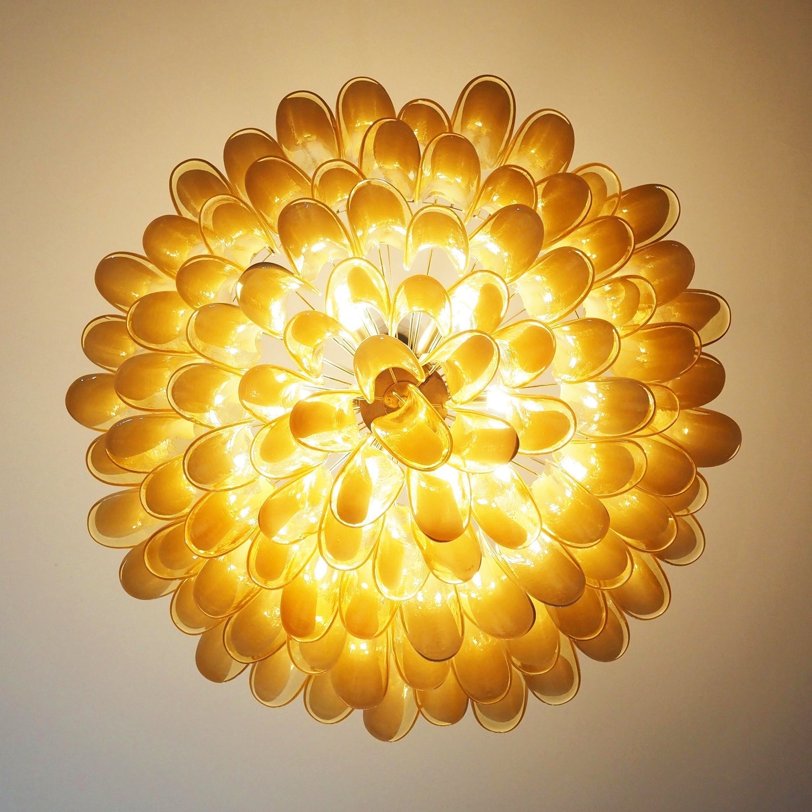 Equvel Chandelier Amber Murano Glass Petal Elegant-Neutral Decor