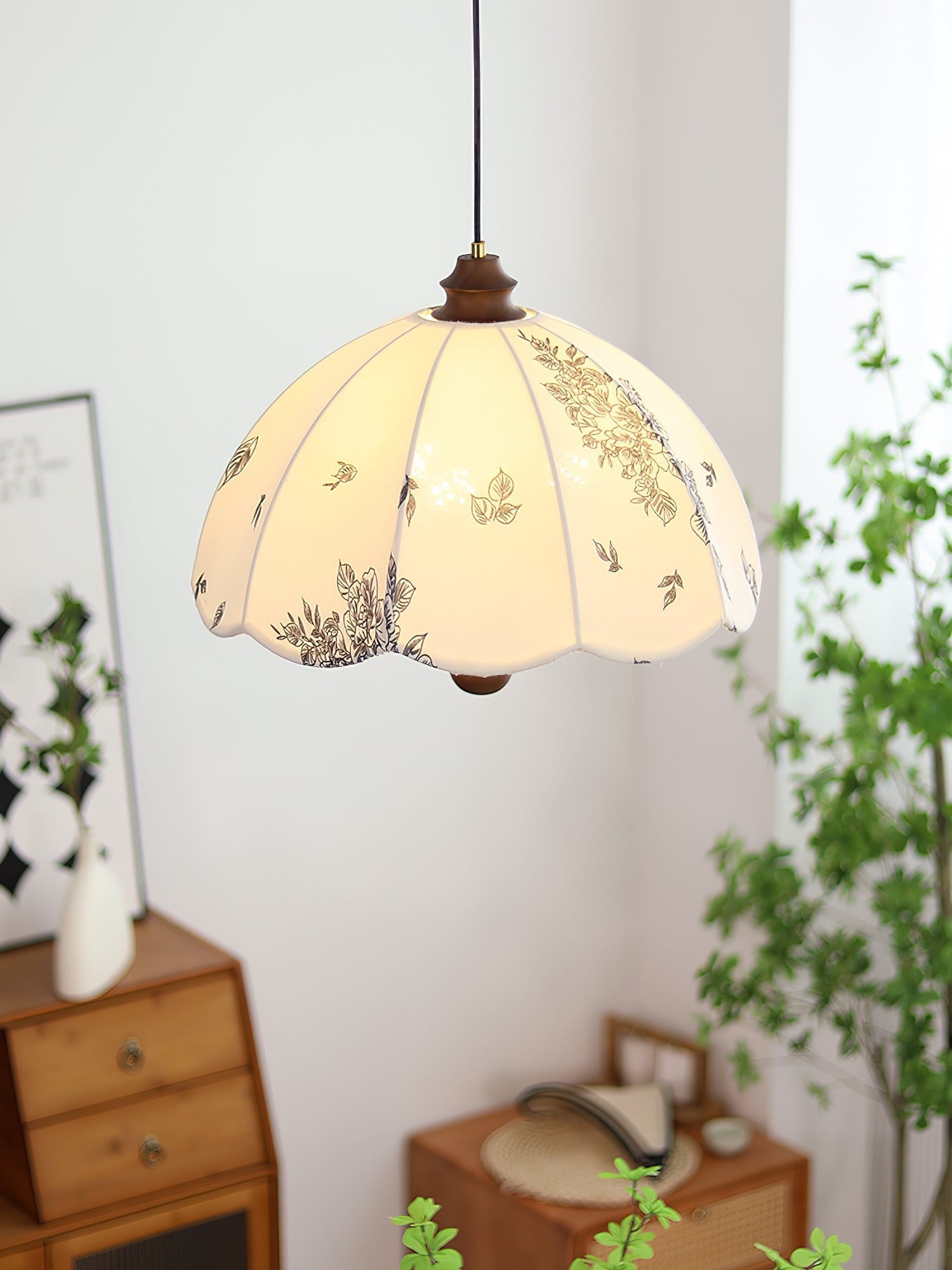 Vevenir Petal Whisper Wood Fabric Pendant Lamp-Neutral Decor