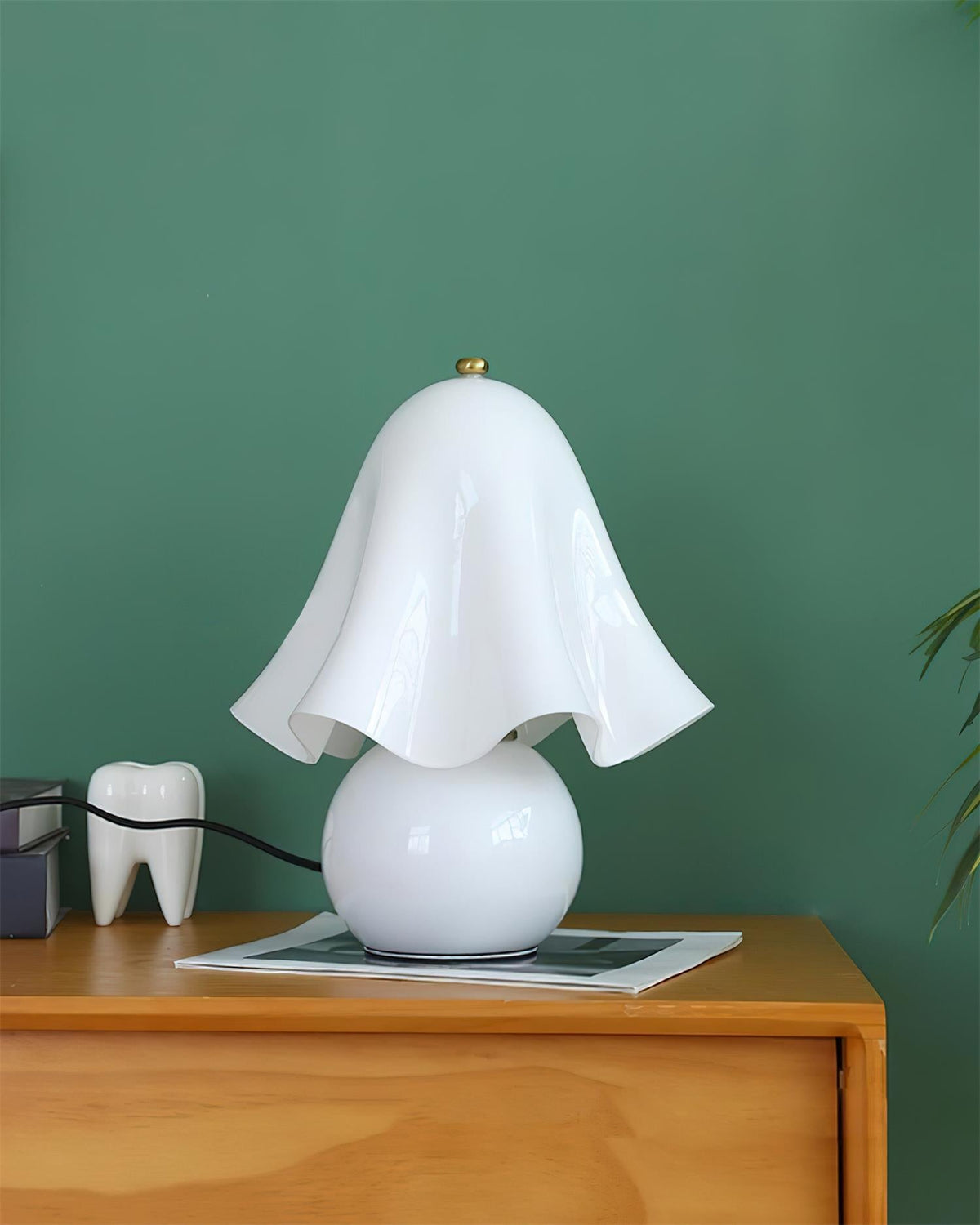 Petalia Table Light-Neutral Decor