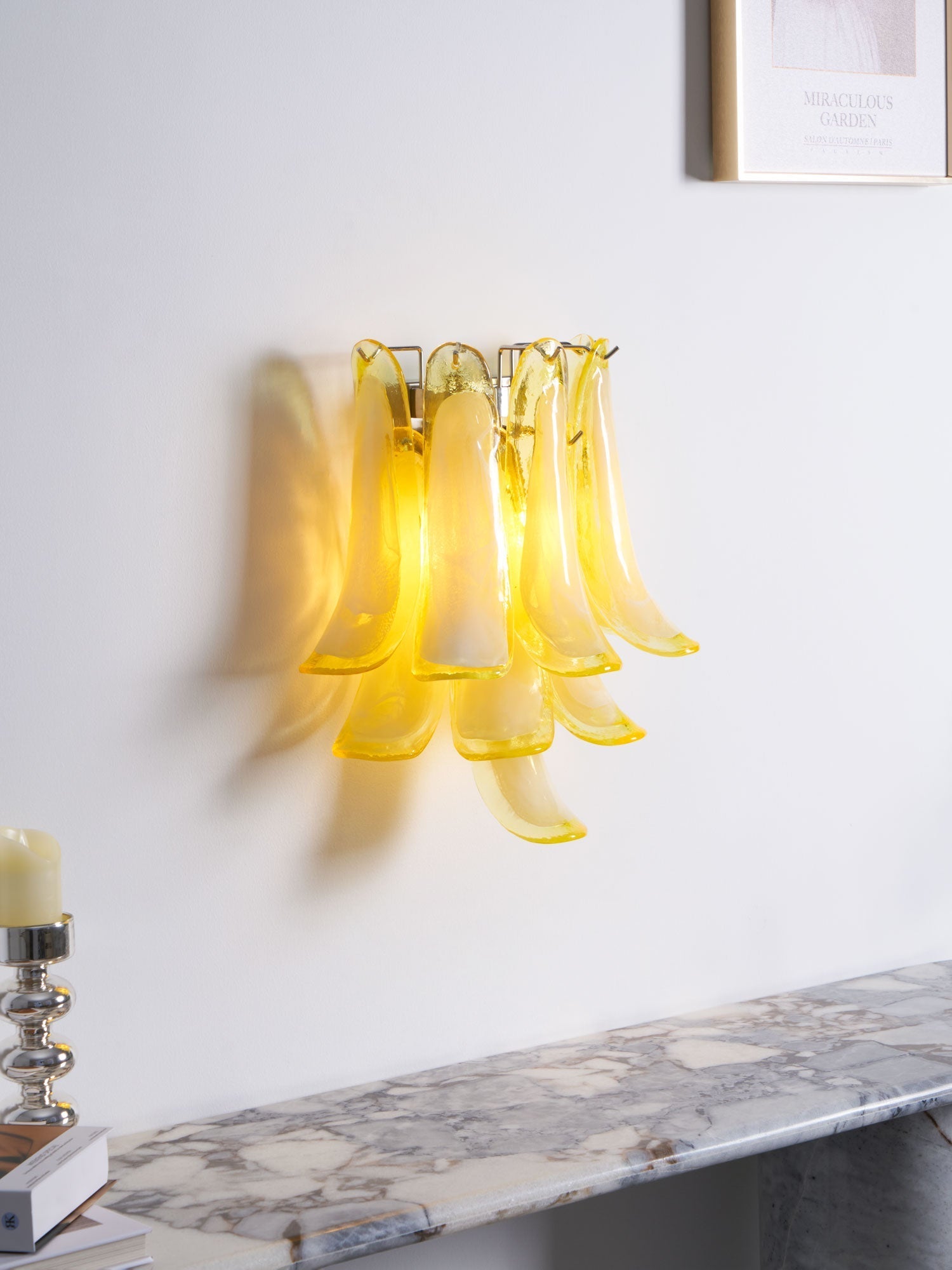 Aurora Wall Light Petal Shaped Glass Vintage Artistic-Neutral Decor