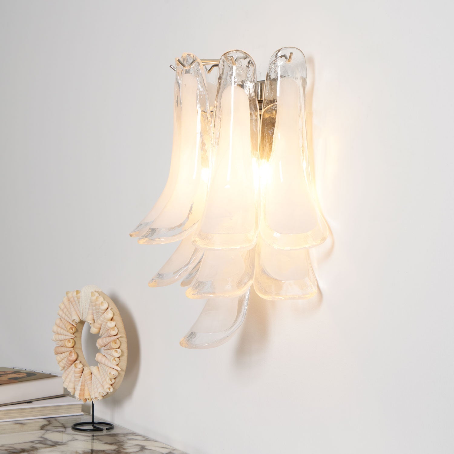 Aurora Wall Light Petal Shaped Glass Vintage Artistic-Neutral Decor