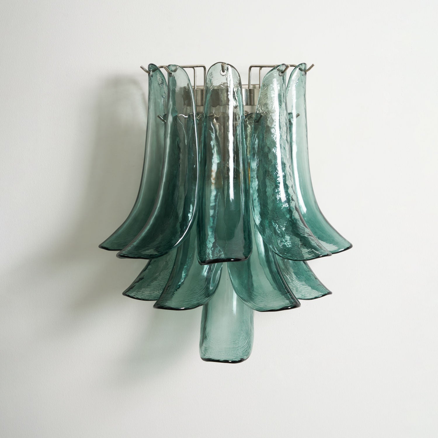 Aurora Wall Light Petal Shaped Glass Vintage Artistic-Neutral Decor