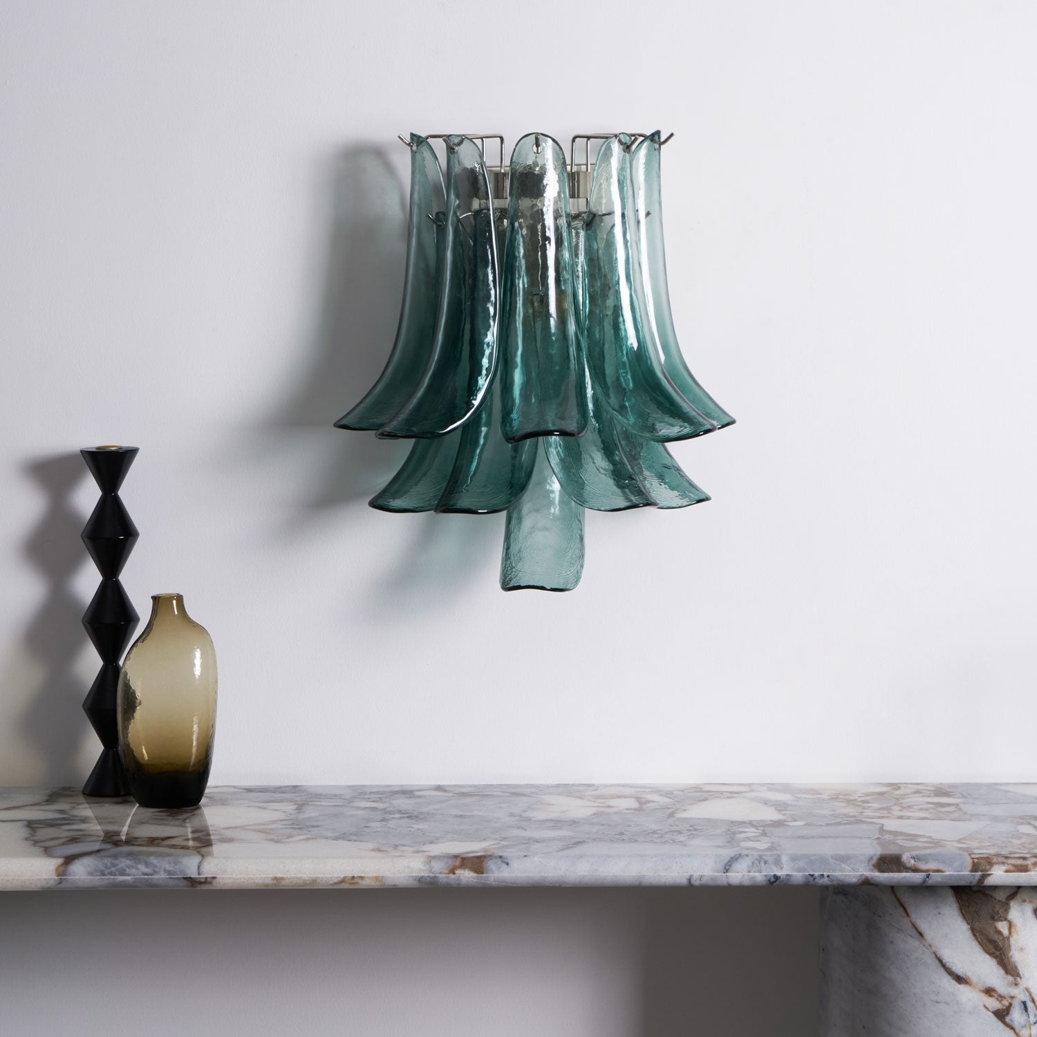 Aurora Wall Light Petal Shaped Glass Vintage Artistic-Neutral Decor