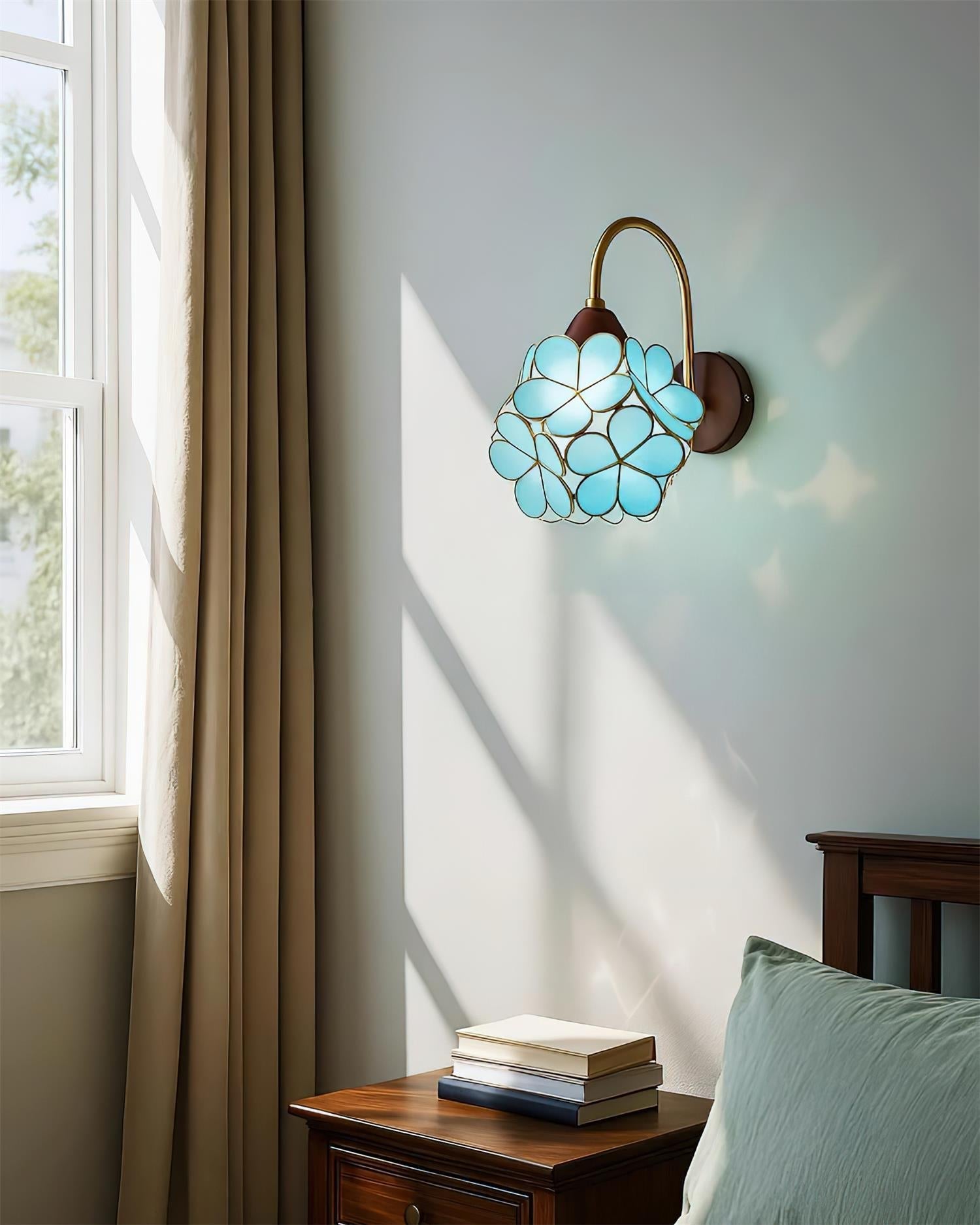 Petals-Wood Wall Lamp