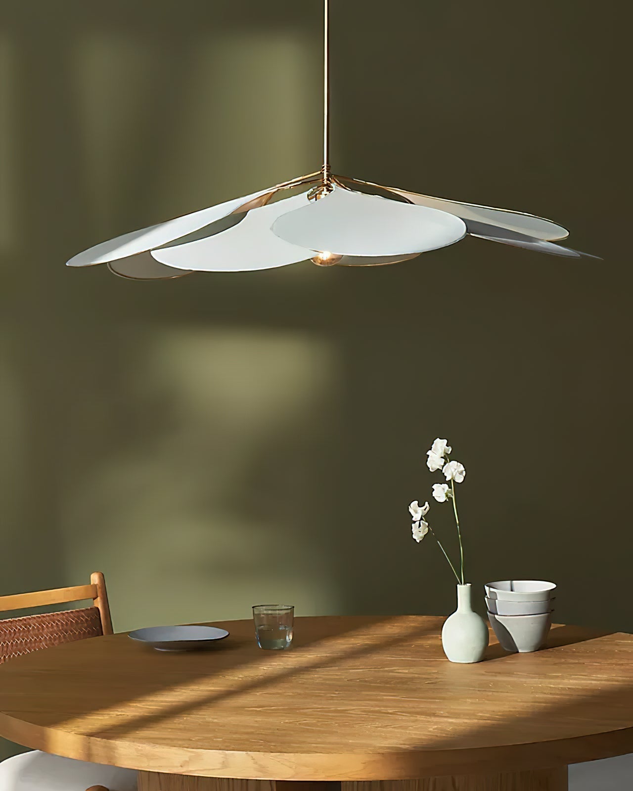 Sothyn Fabric Floral Pendant Lamp-Neutral Decor