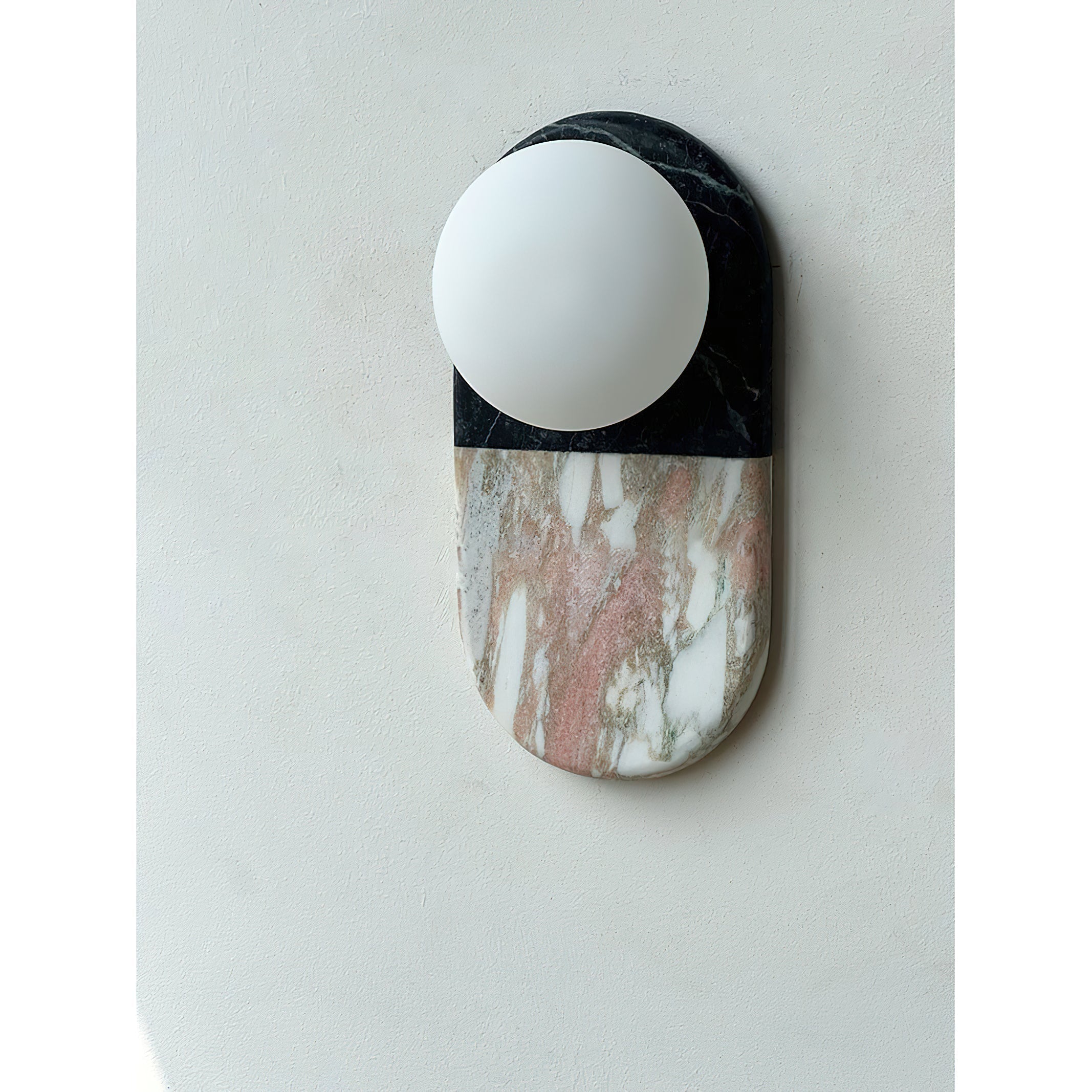 Alvynan Wall Lamp