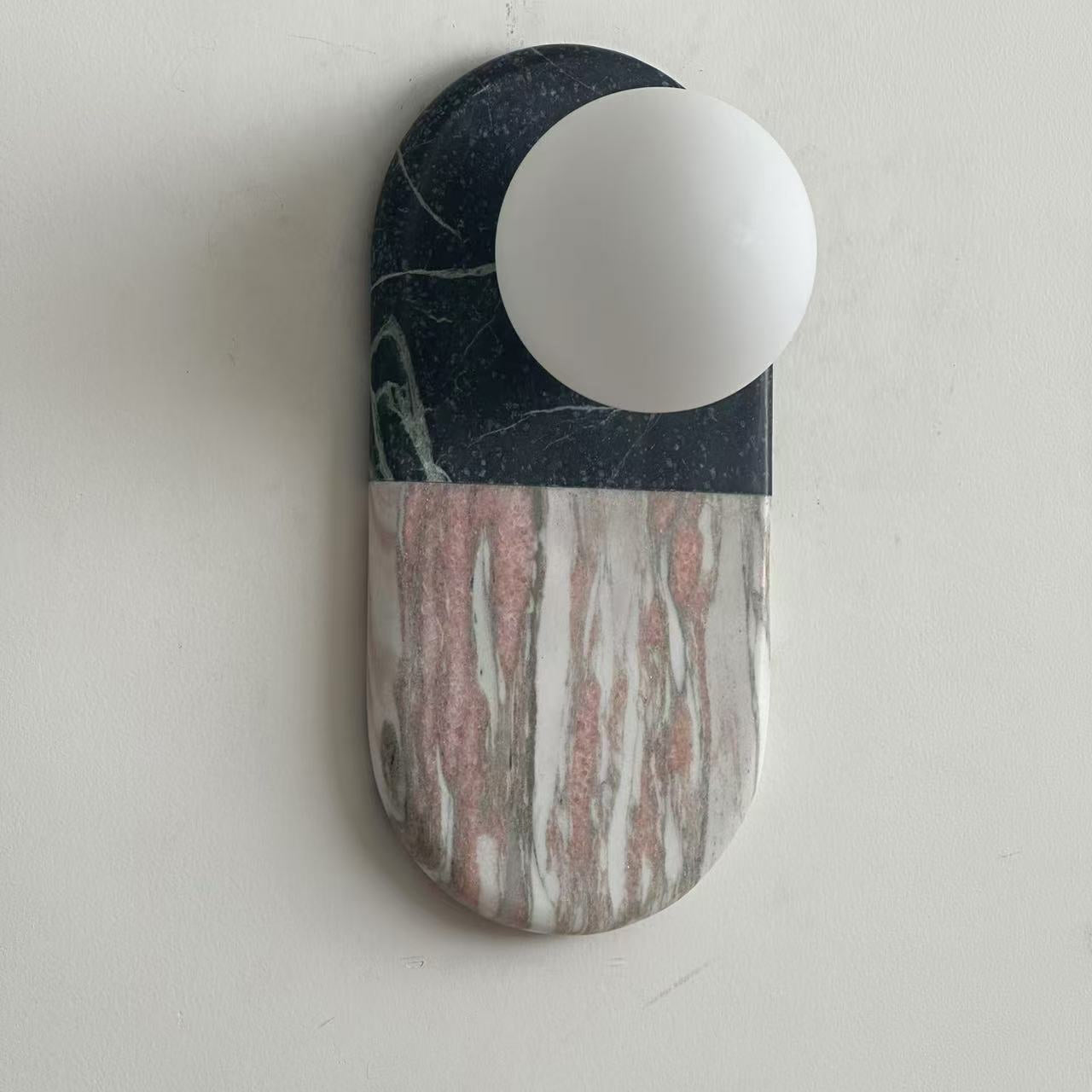 Alvynan Wall Lamp