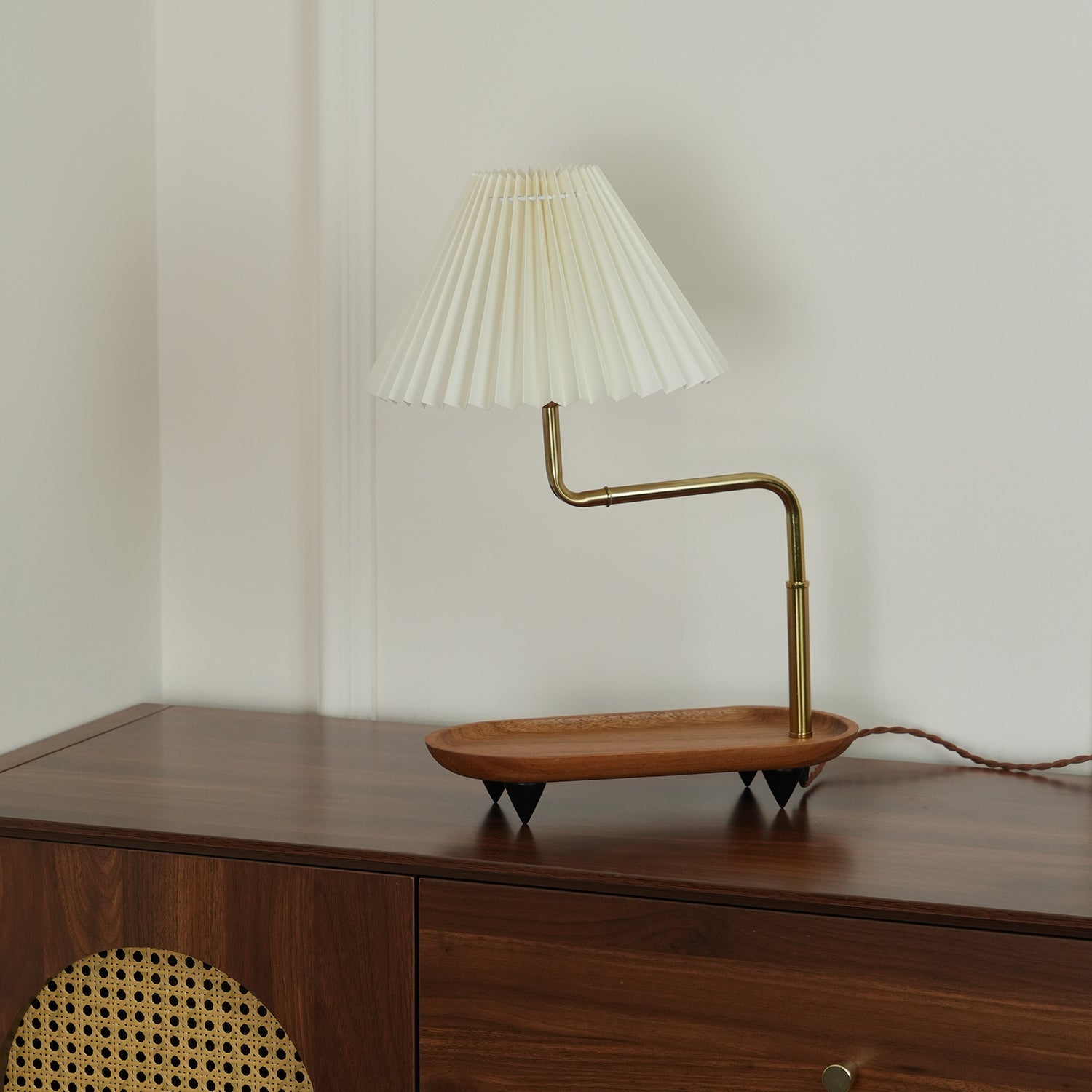 Teldes Wooden Fabric Vintage Table Lamp-Neutral Decor