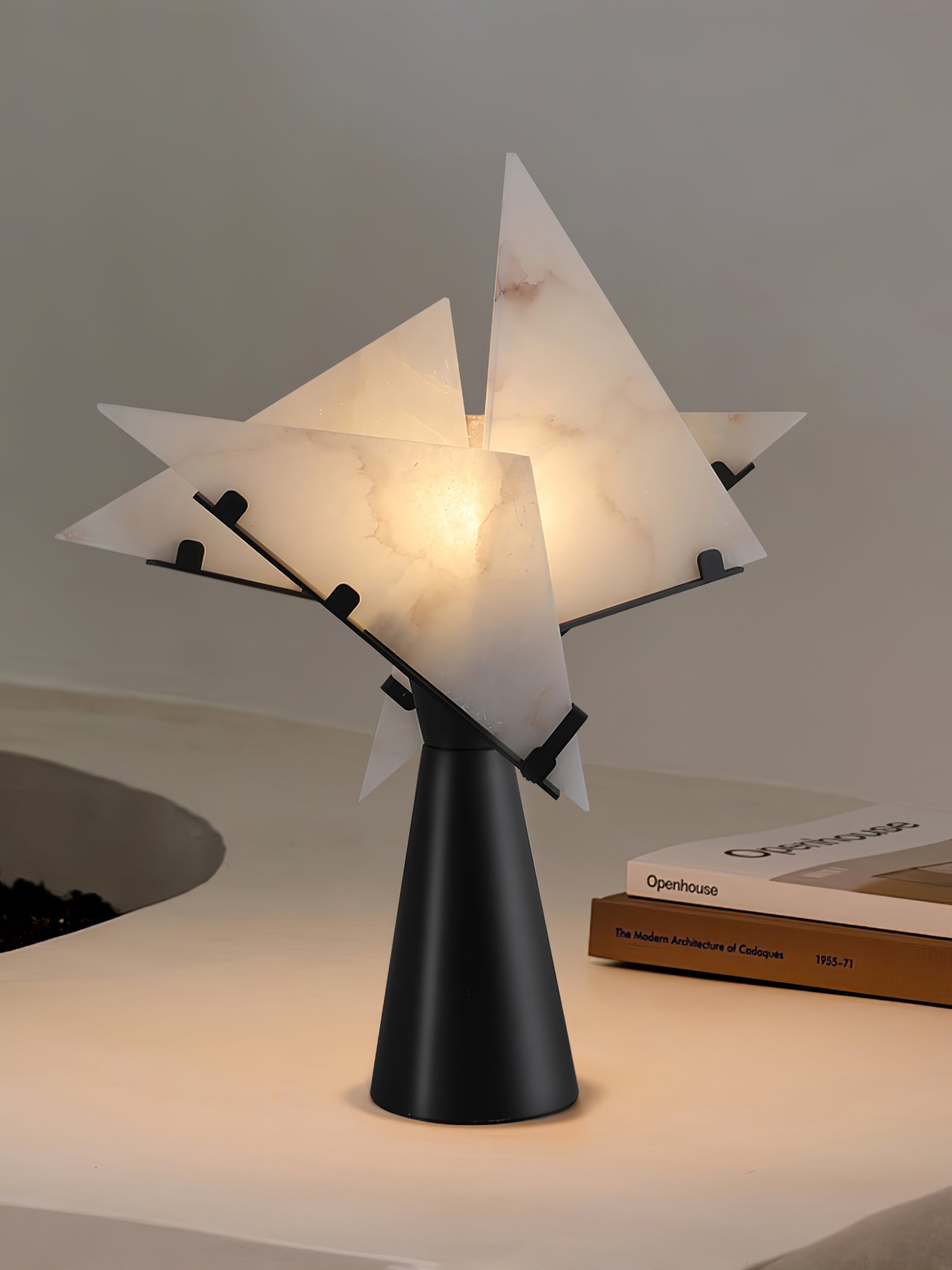 Aursilion Star Alabaster Table Lamp-Neutral Decor