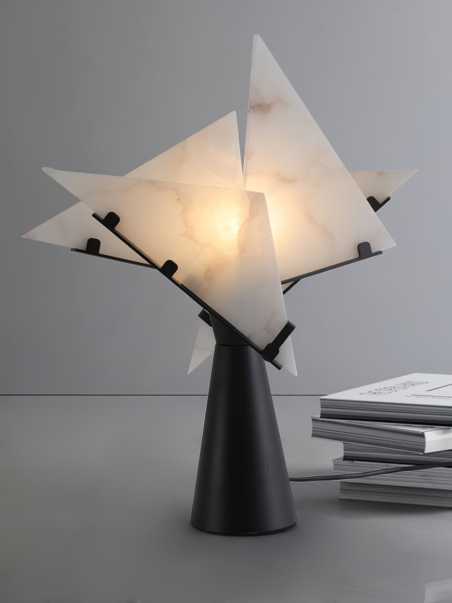Aursilion Star Alabaster Table Lamp-Neutral Decor