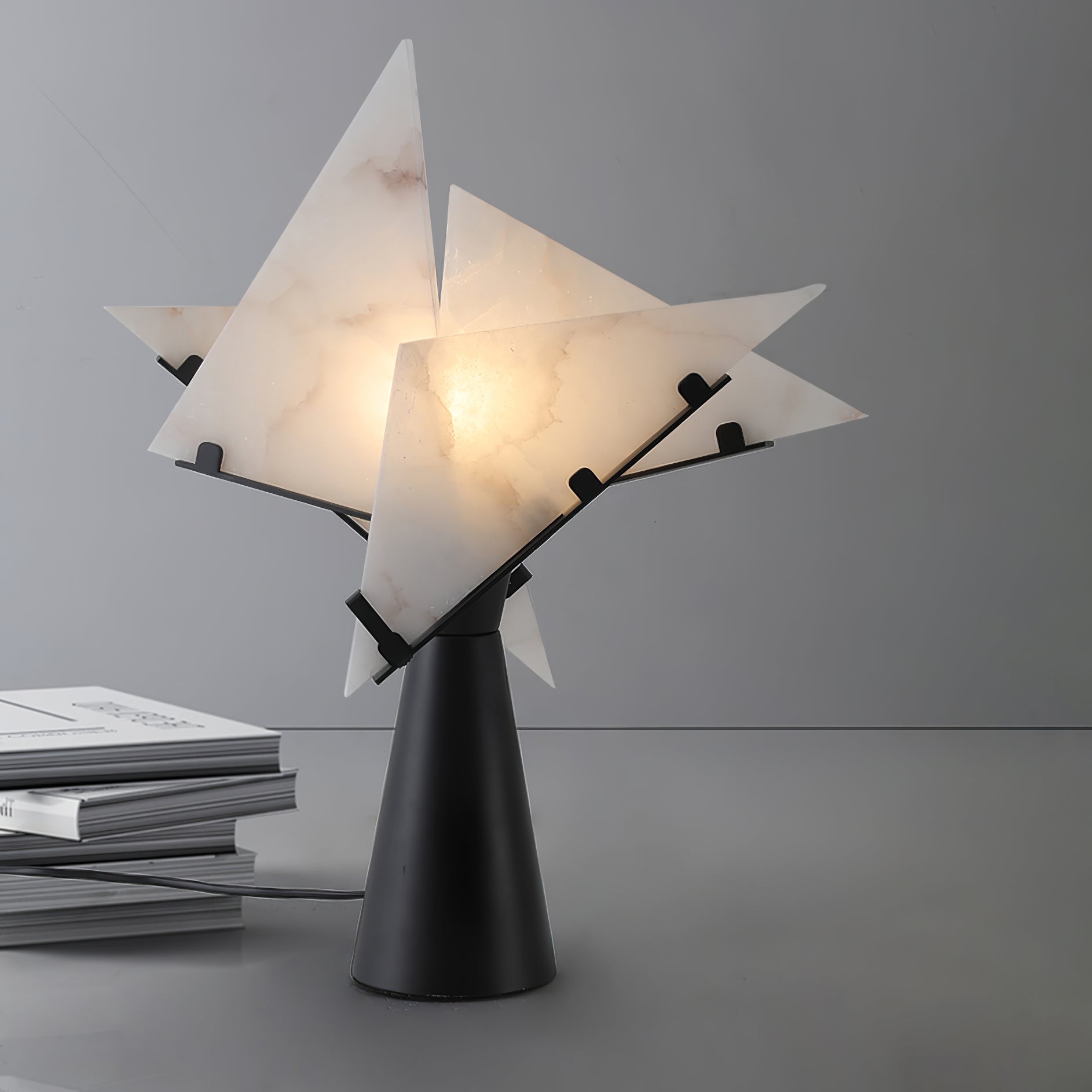 Aursilion Star Alabaster Table Lamp-Neutral Decor