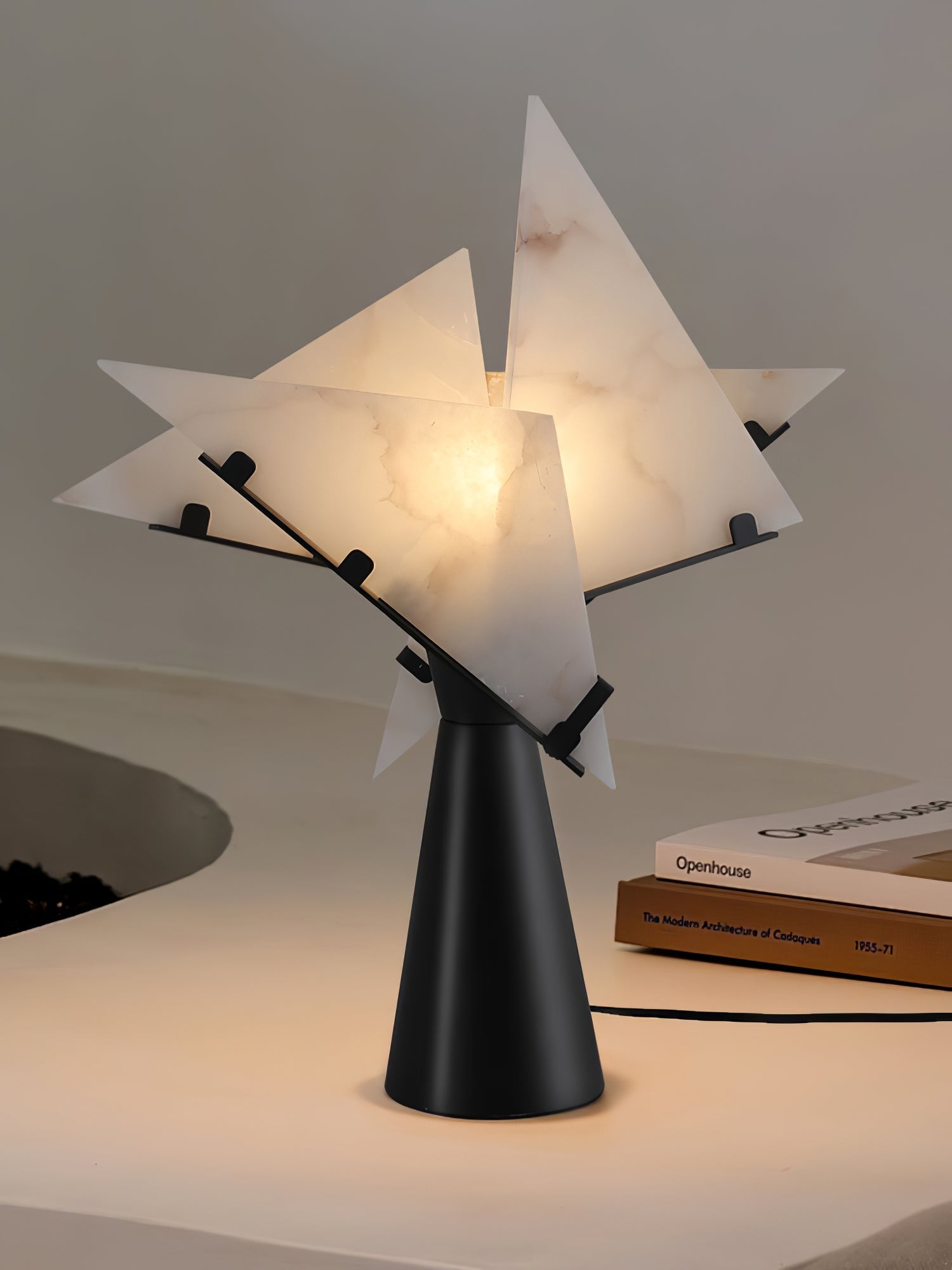 Aursilion Star Alabaster Table Lamp-Neutral Decor