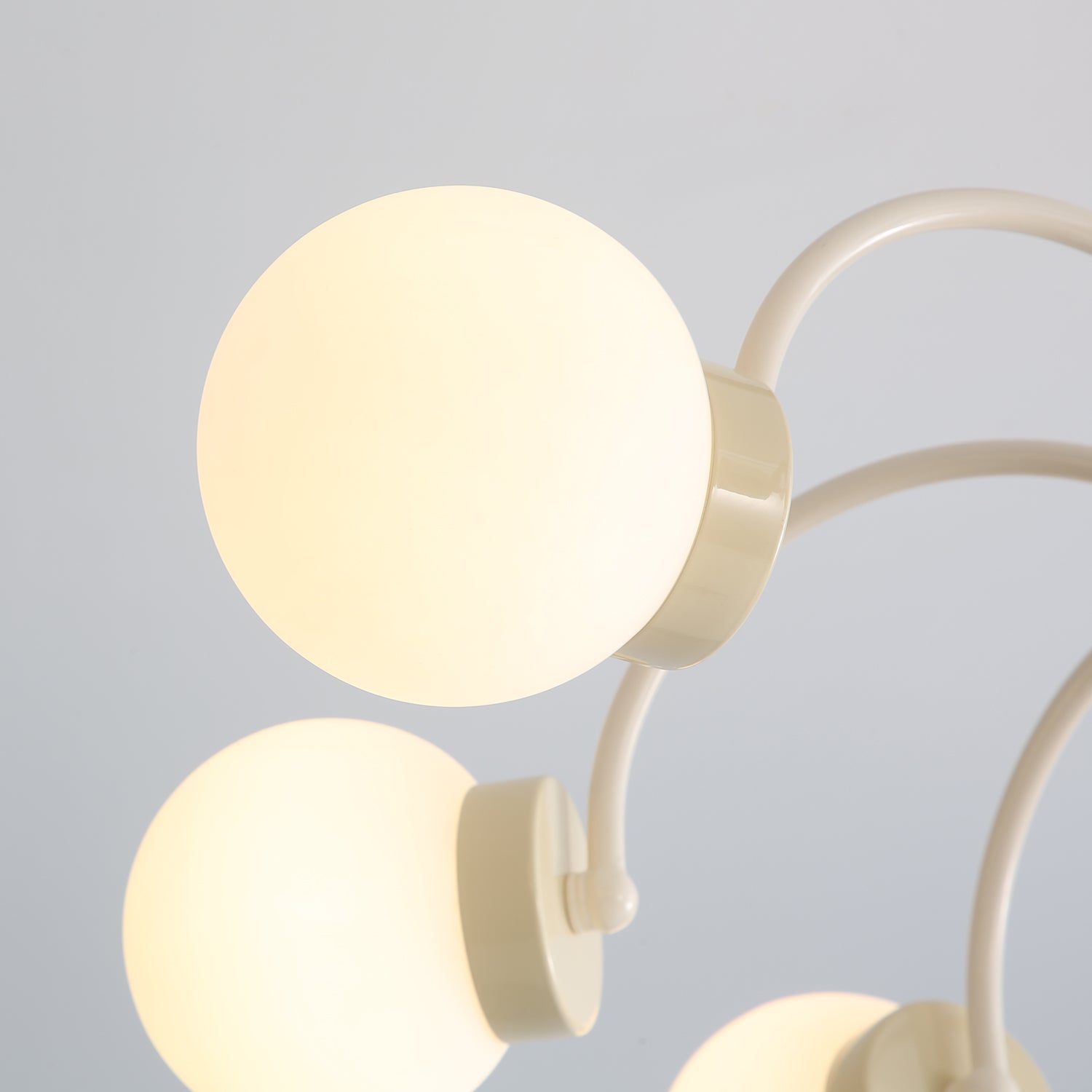 Pivone 8-Light Globe Chandelier