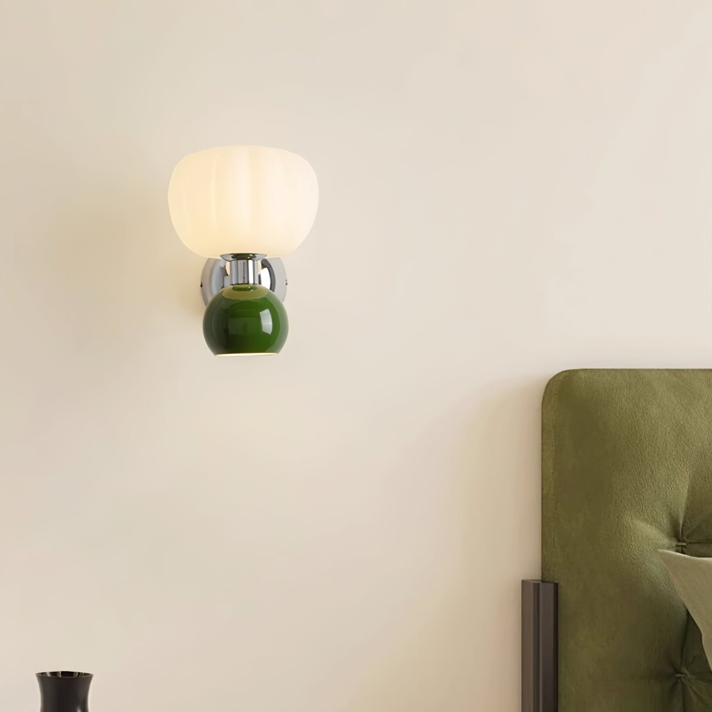 Syrinora Wall Lamp