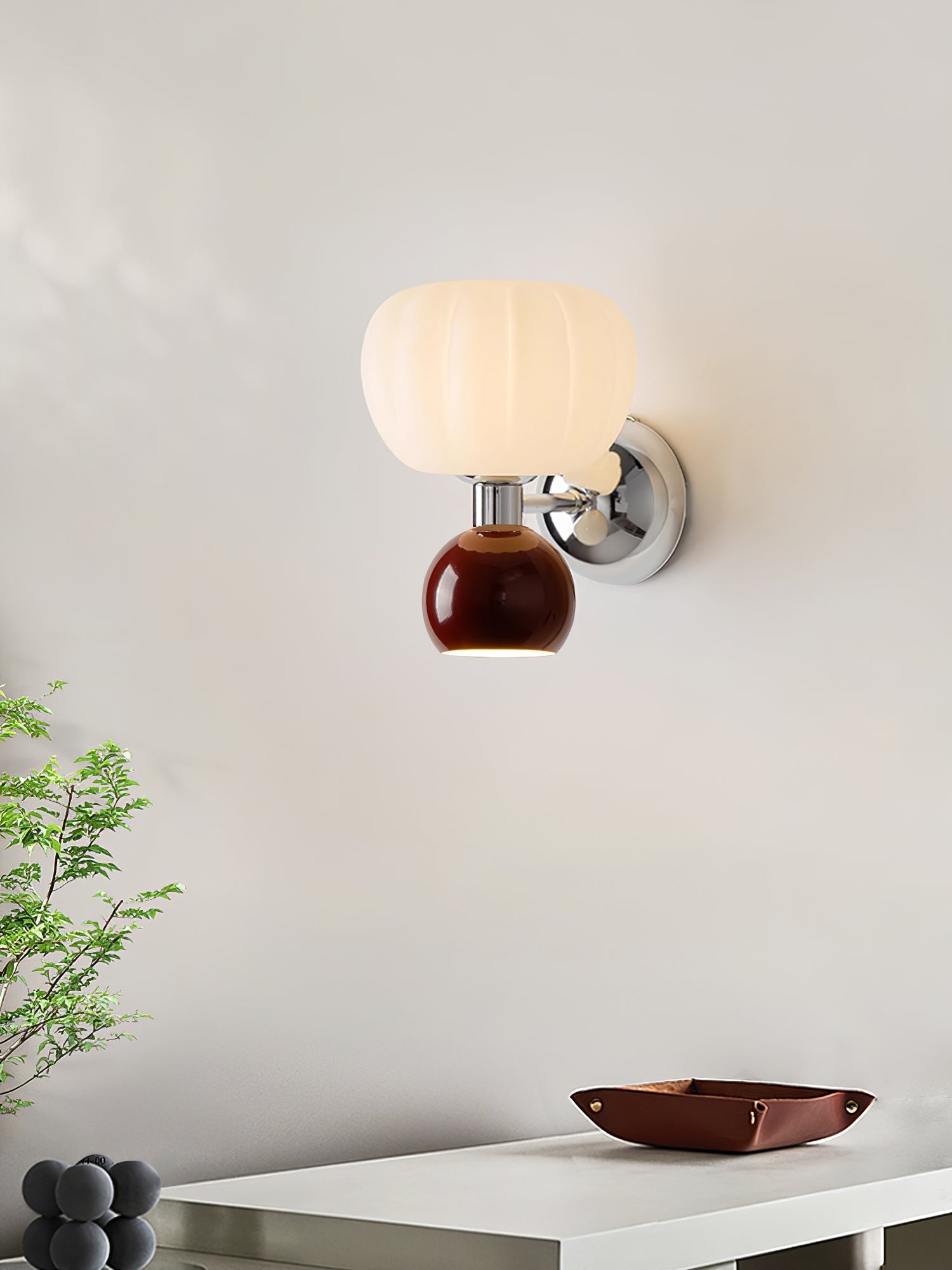 Syrinora Wall Lamp