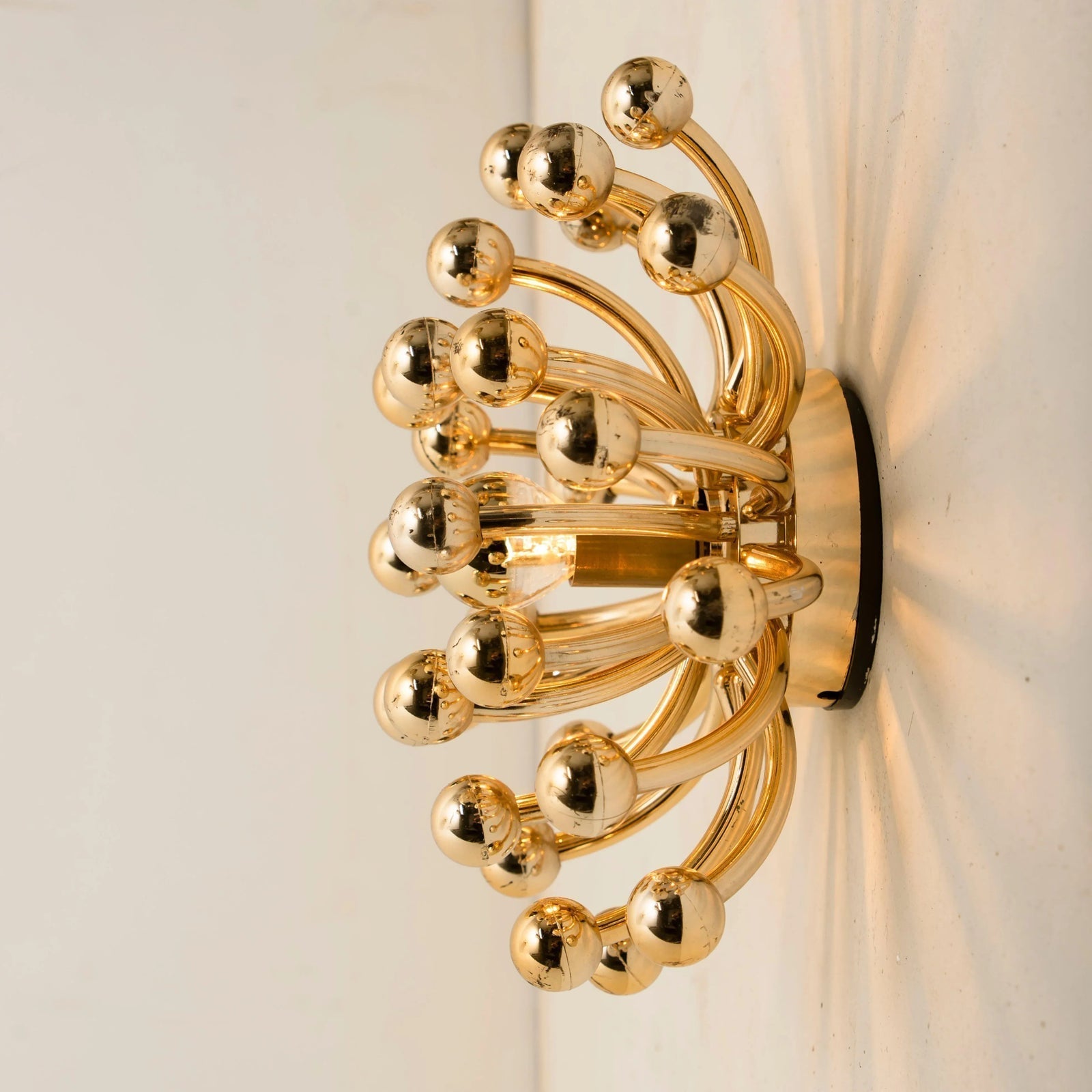 Pistillino Wall Light-Neutral Decor