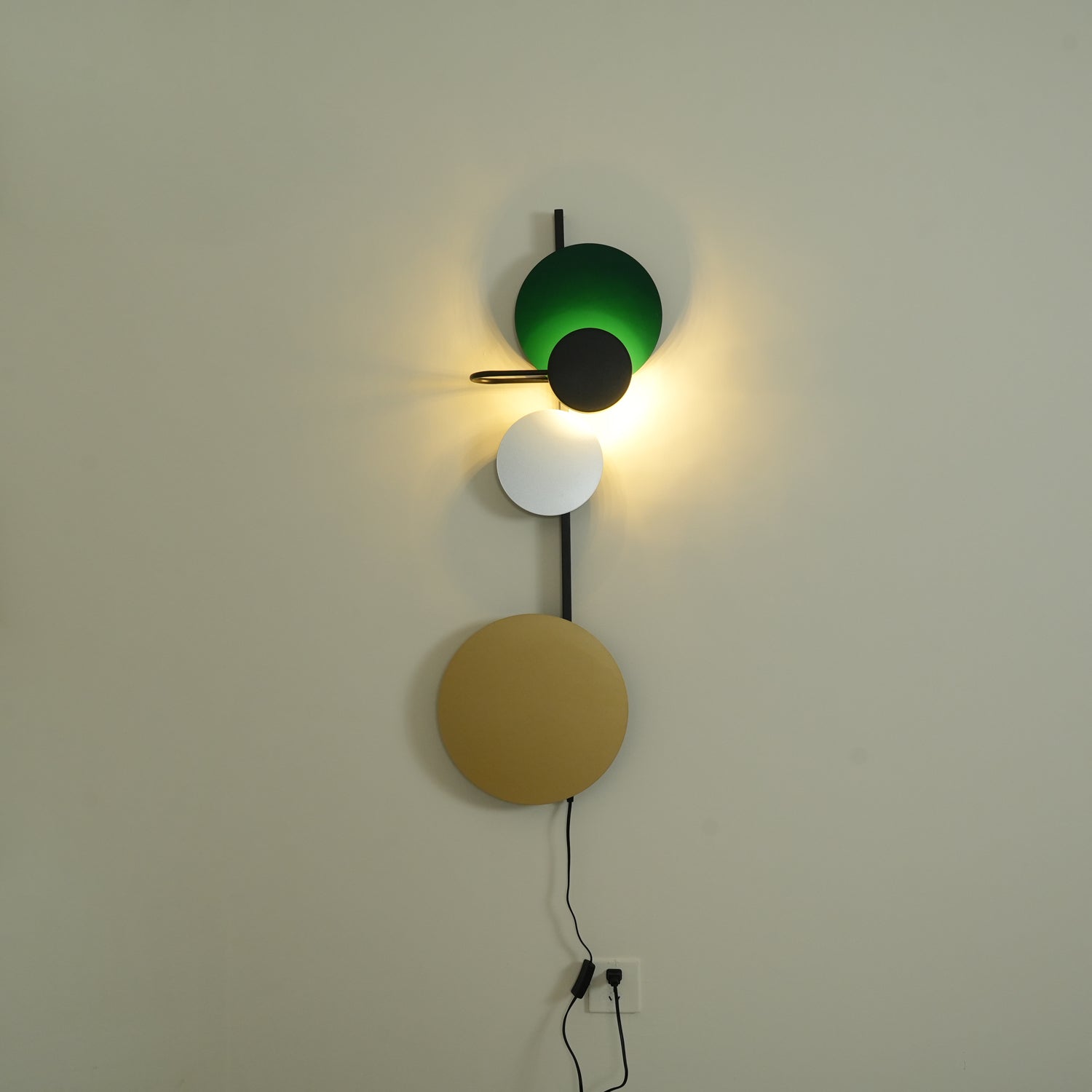 Elowen Modern Minimalist Plug-in Wall Lamp-Neutral Decor