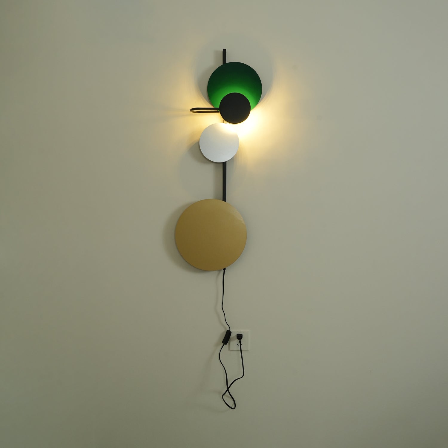 Elowen Modern Minimalist Plug-in Wall Lamp-Neutral Decor