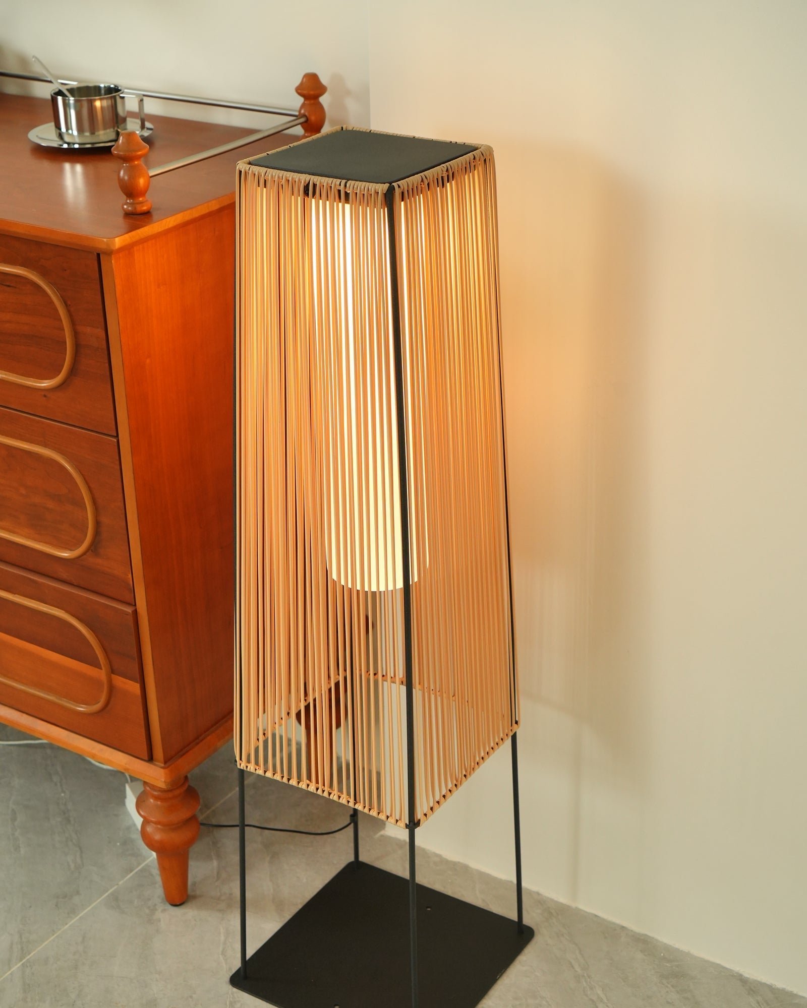 Aru Modern Outdoor Light-Neutral Decor