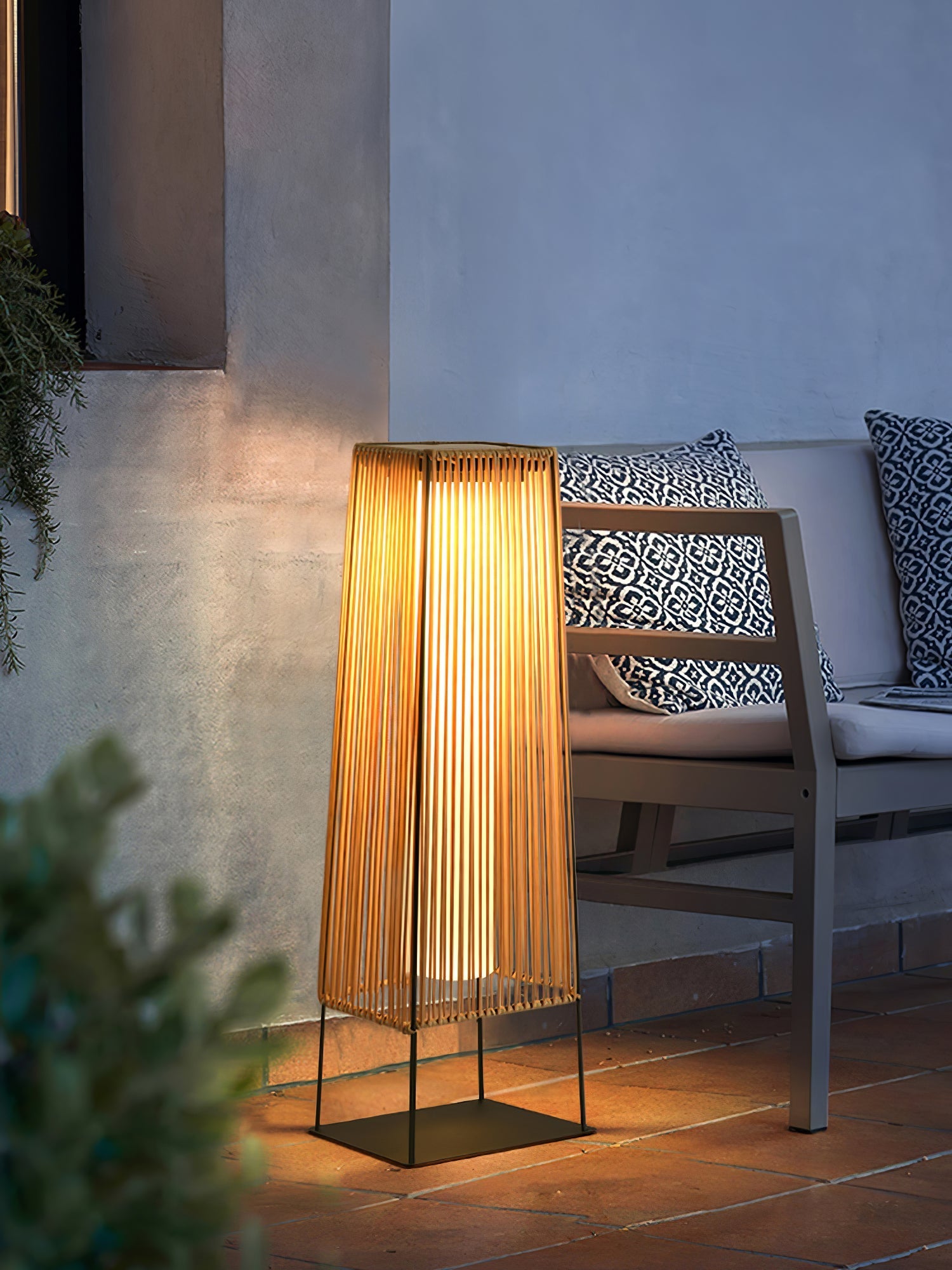 Aru Modern Outdoor Light-Neutral Decor