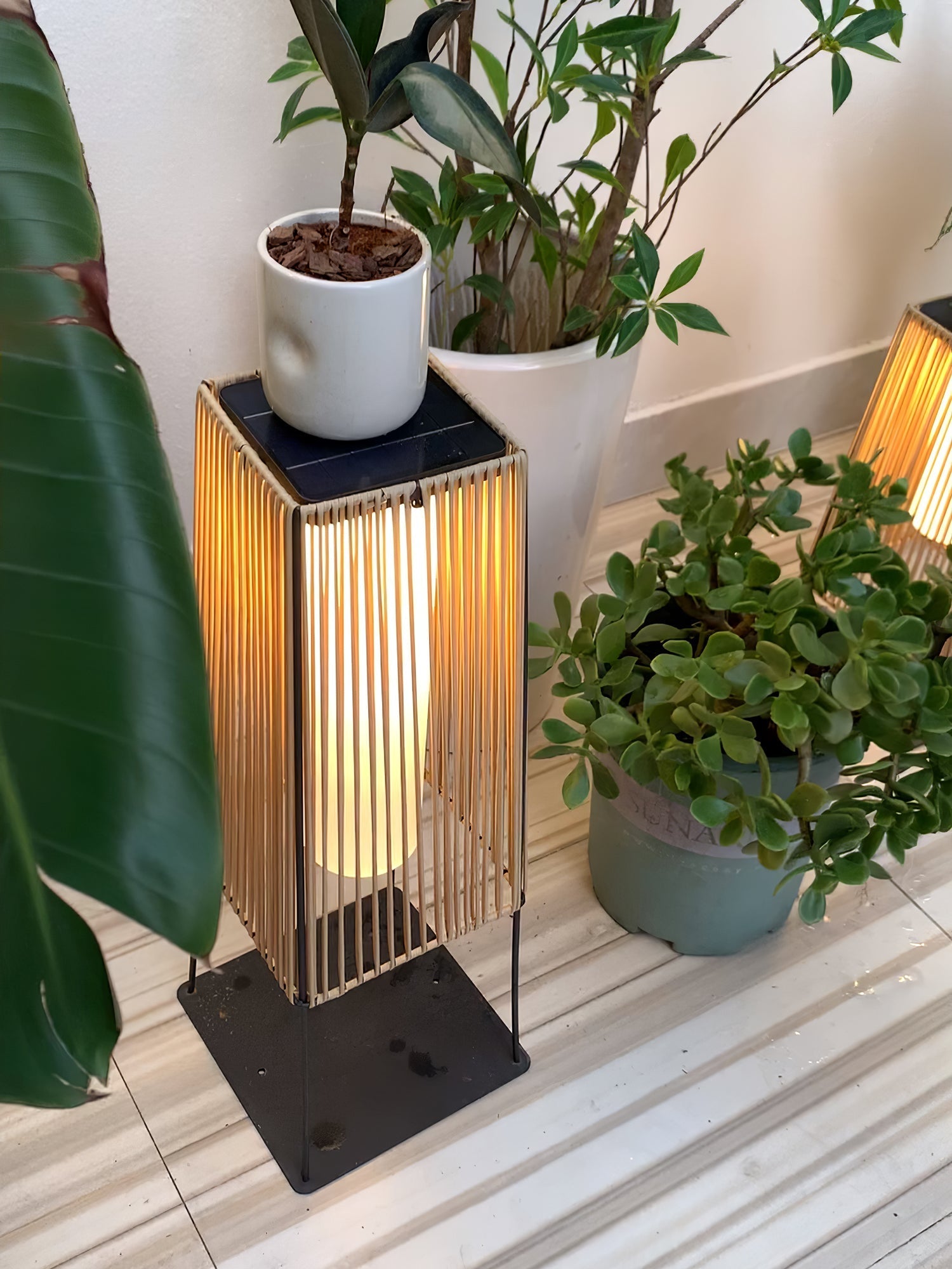 Aru Modern Outdoor Light-Neutral Decor
