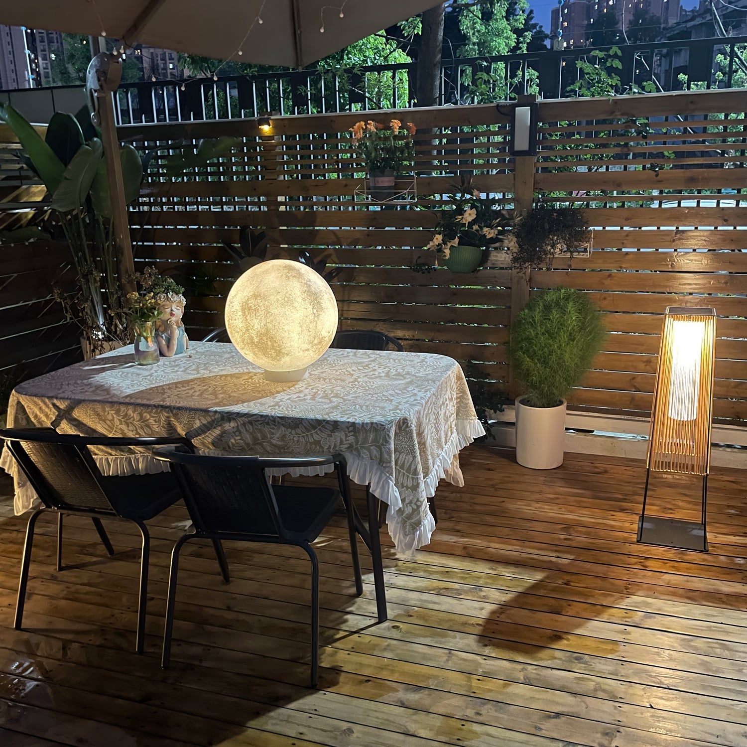 Aru Modern Outdoor Light-Neutral Decor