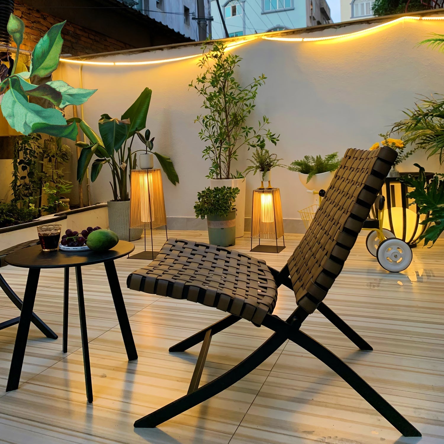 Aru Modern Outdoor Light-Neutral Decor