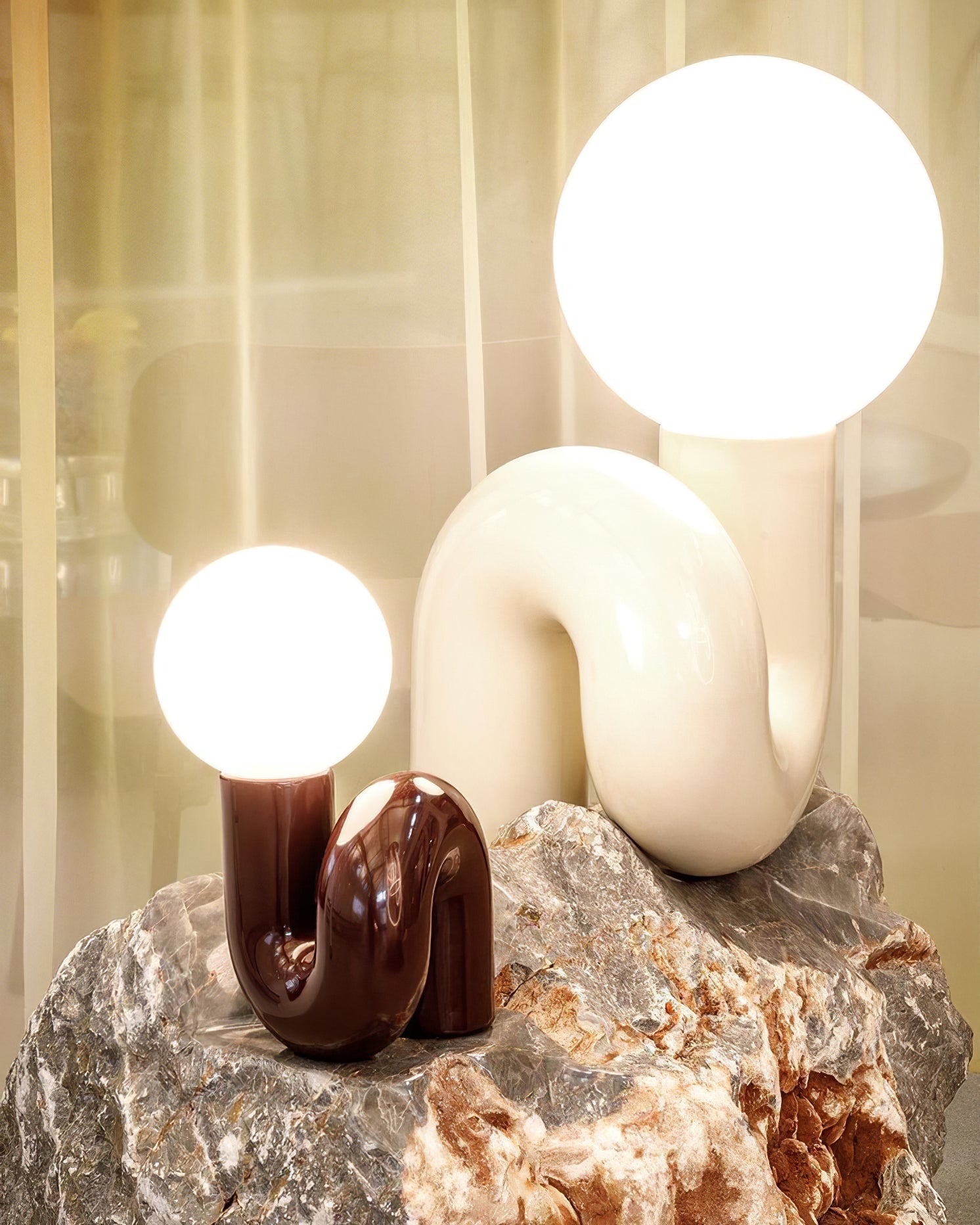 Aveny Lamp Playful N Shape All White-Neutral Decor