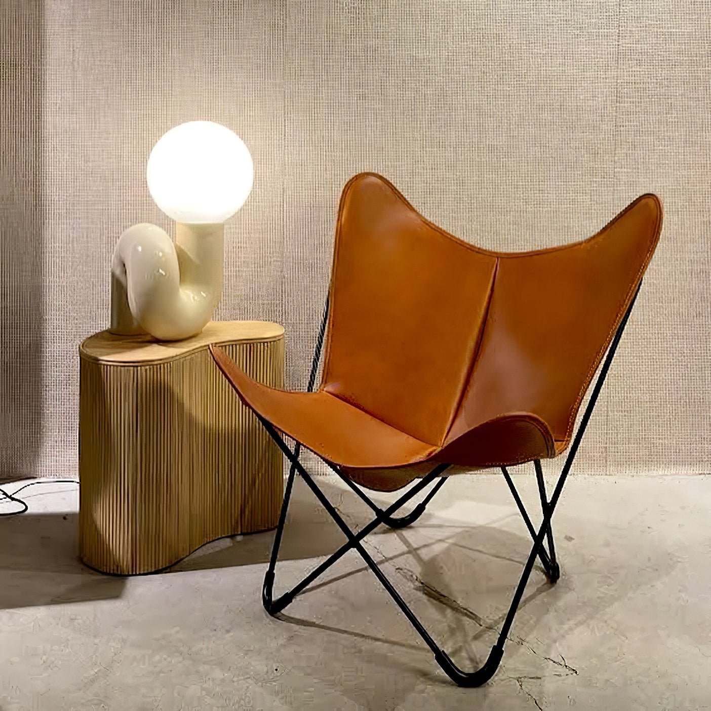 Aveny Lamp Playful N Shape All White-Neutral Decor