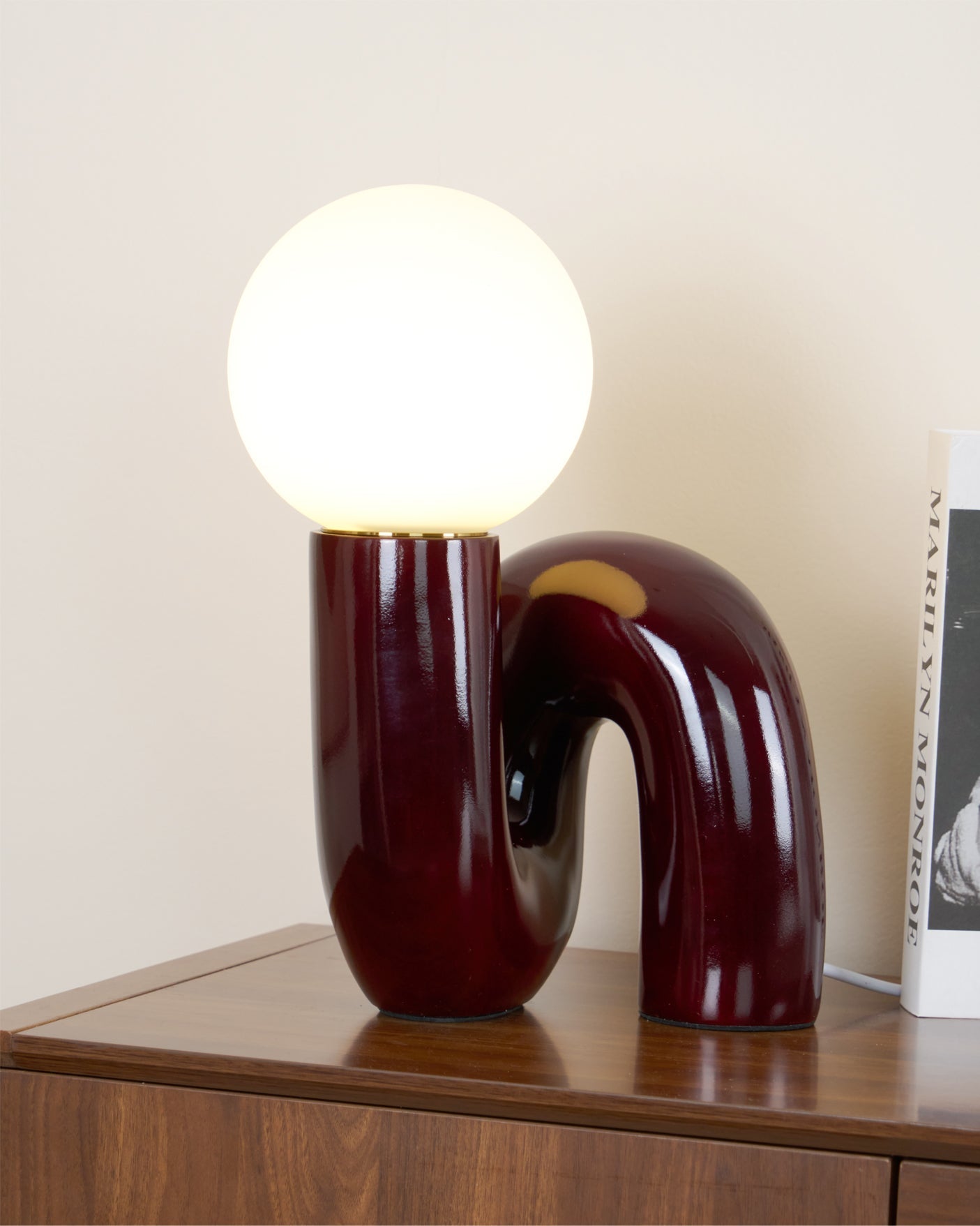 Aveny Lamp Playful N Shape All White-Neutral Decor