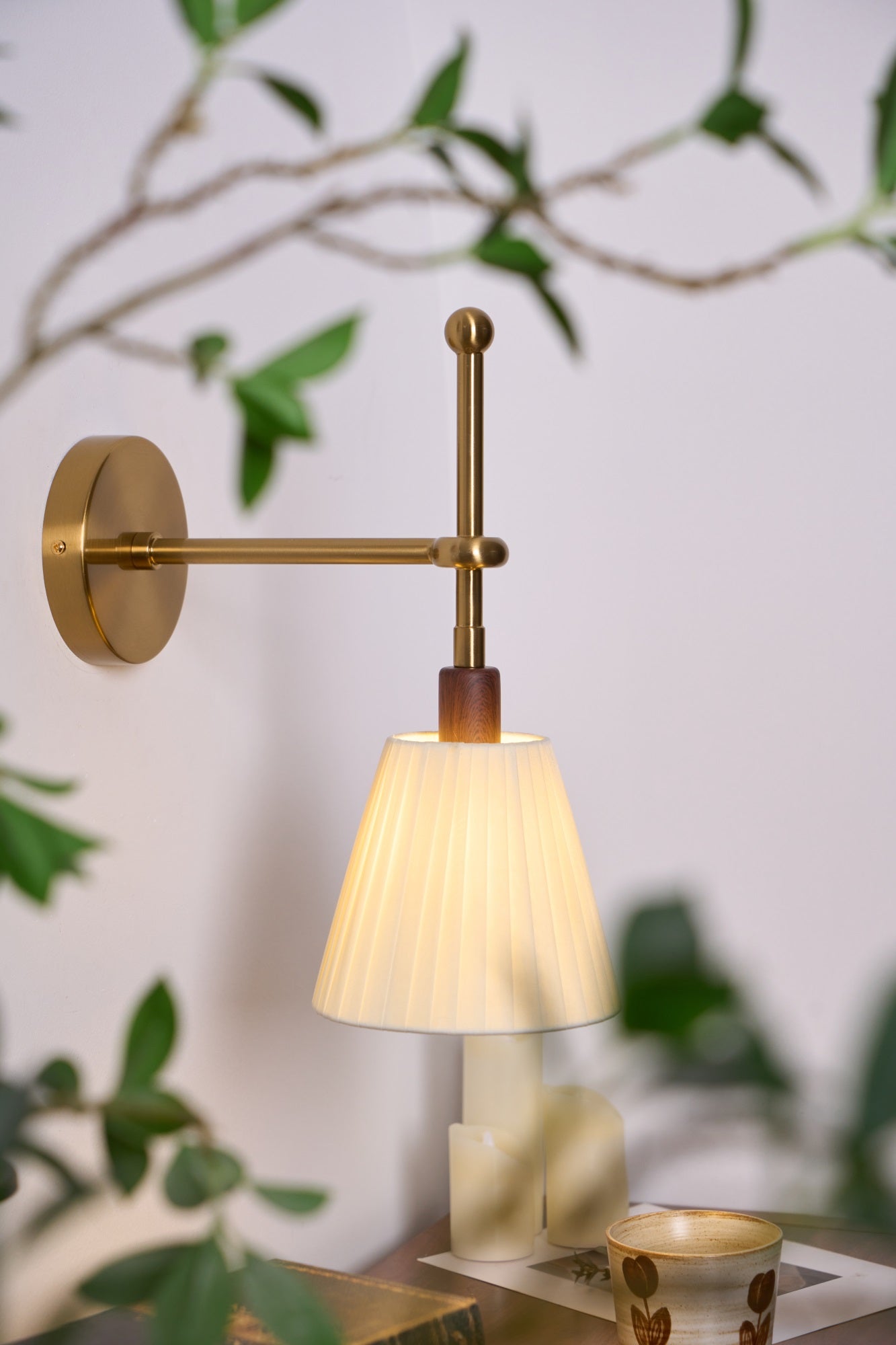 Gairm Wall Lamp Pleated Fabric Brass-Neutral Decor