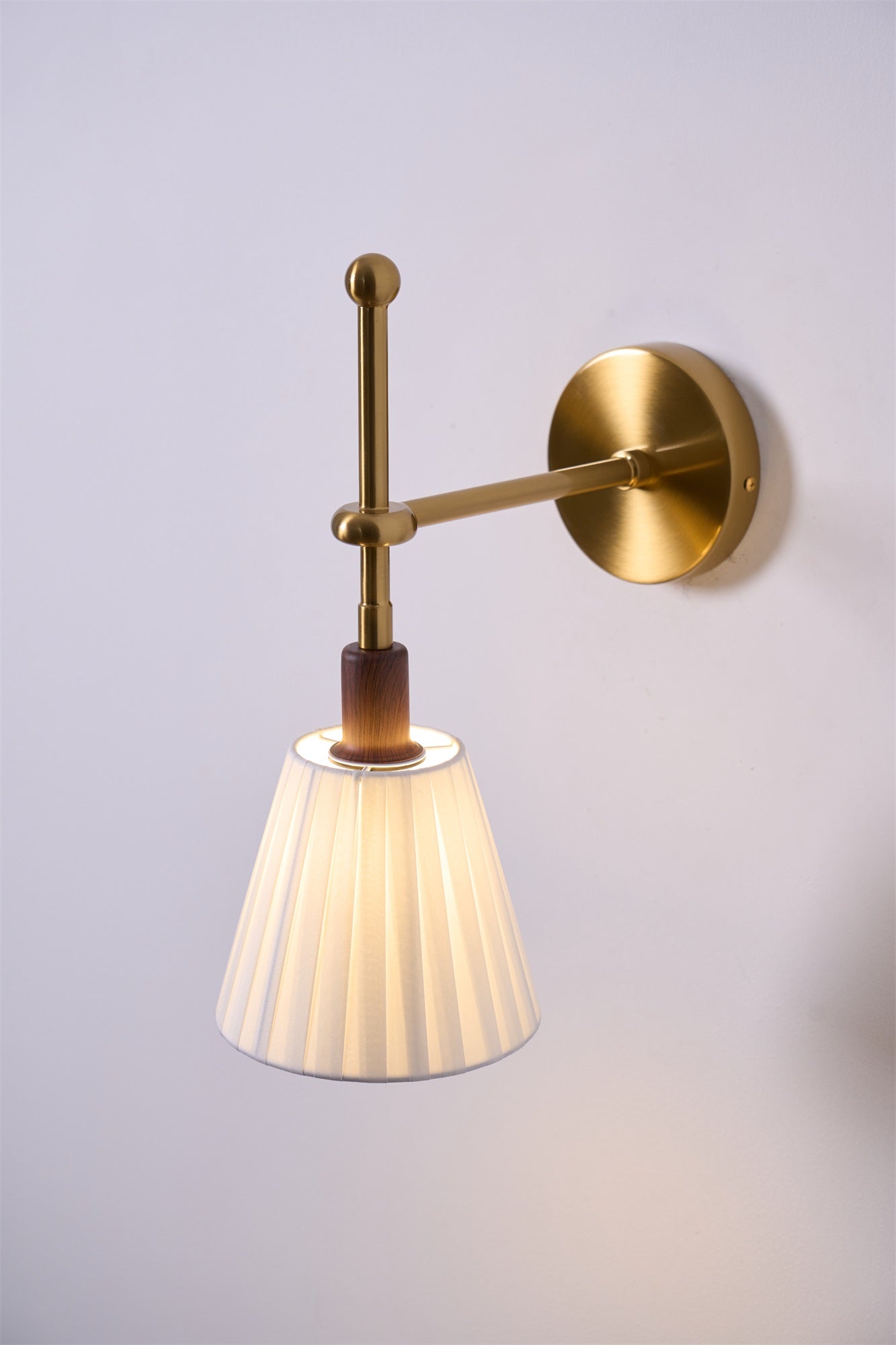 Gairm Wall Lamp Pleated Fabric Brass-Neutral Decor
