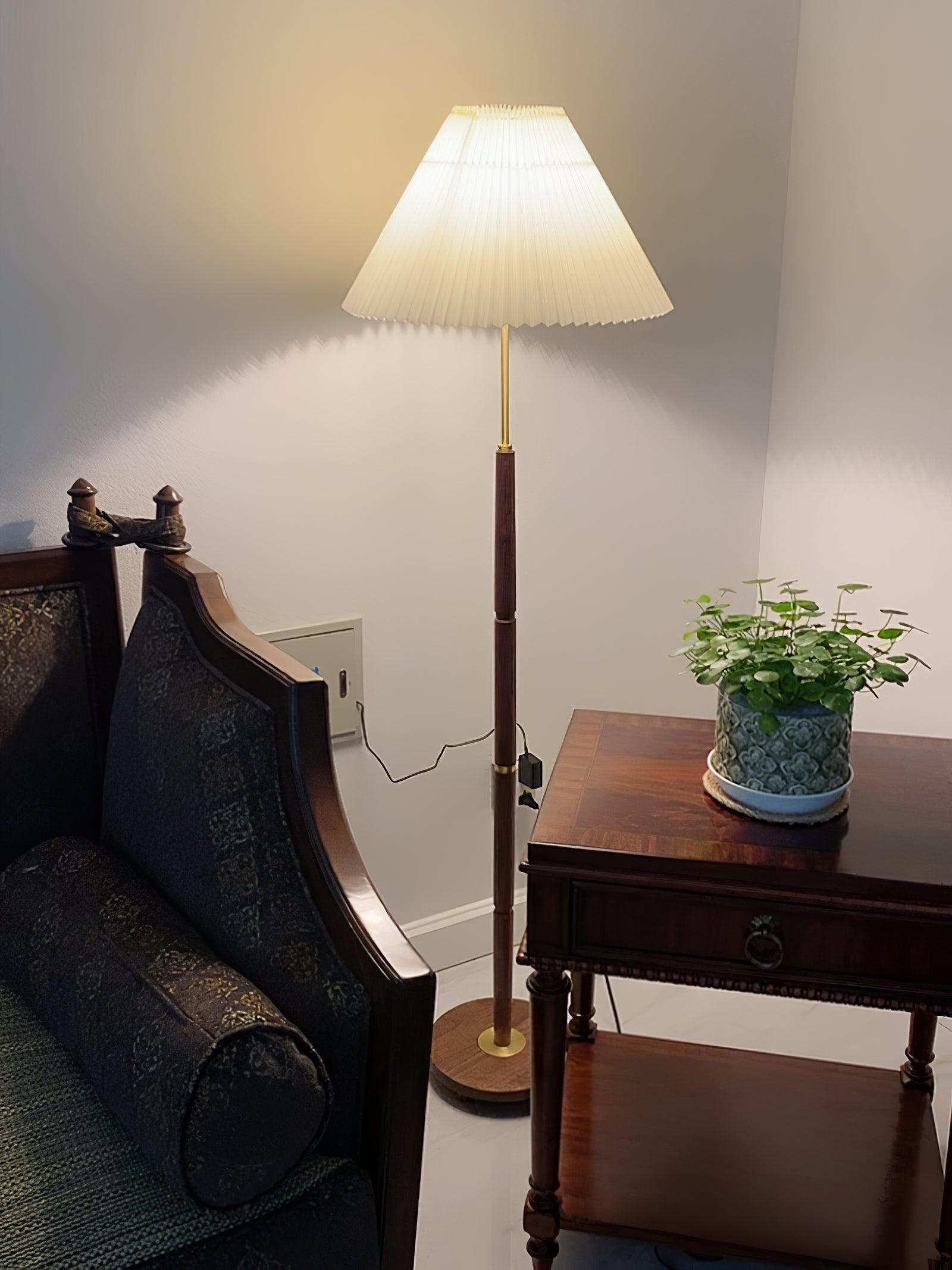 Nomino Minimalist Wood Floor Lamp-Neutral Decor