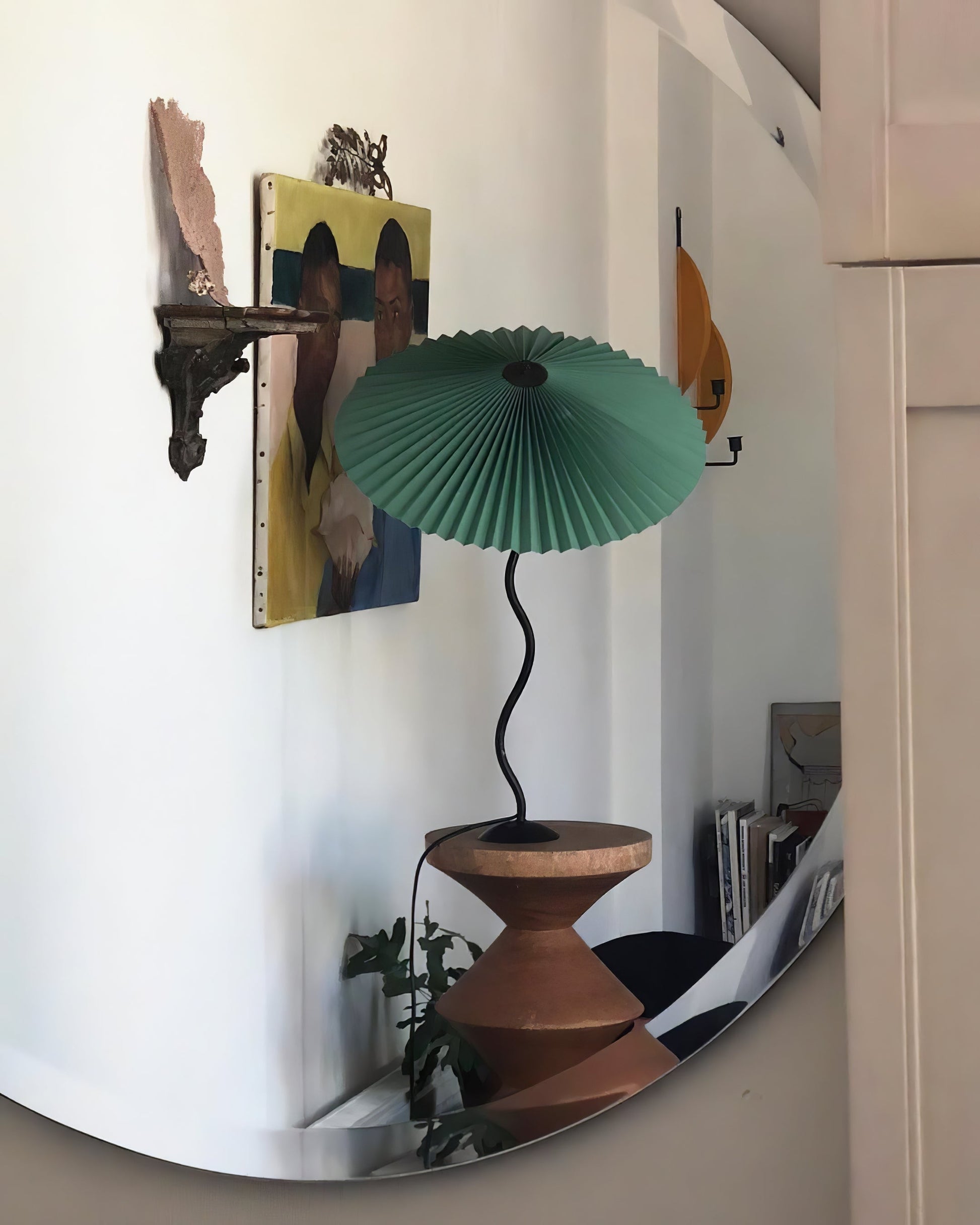 Krenis Fabric Artistic Table Lamp-Neutral Decor