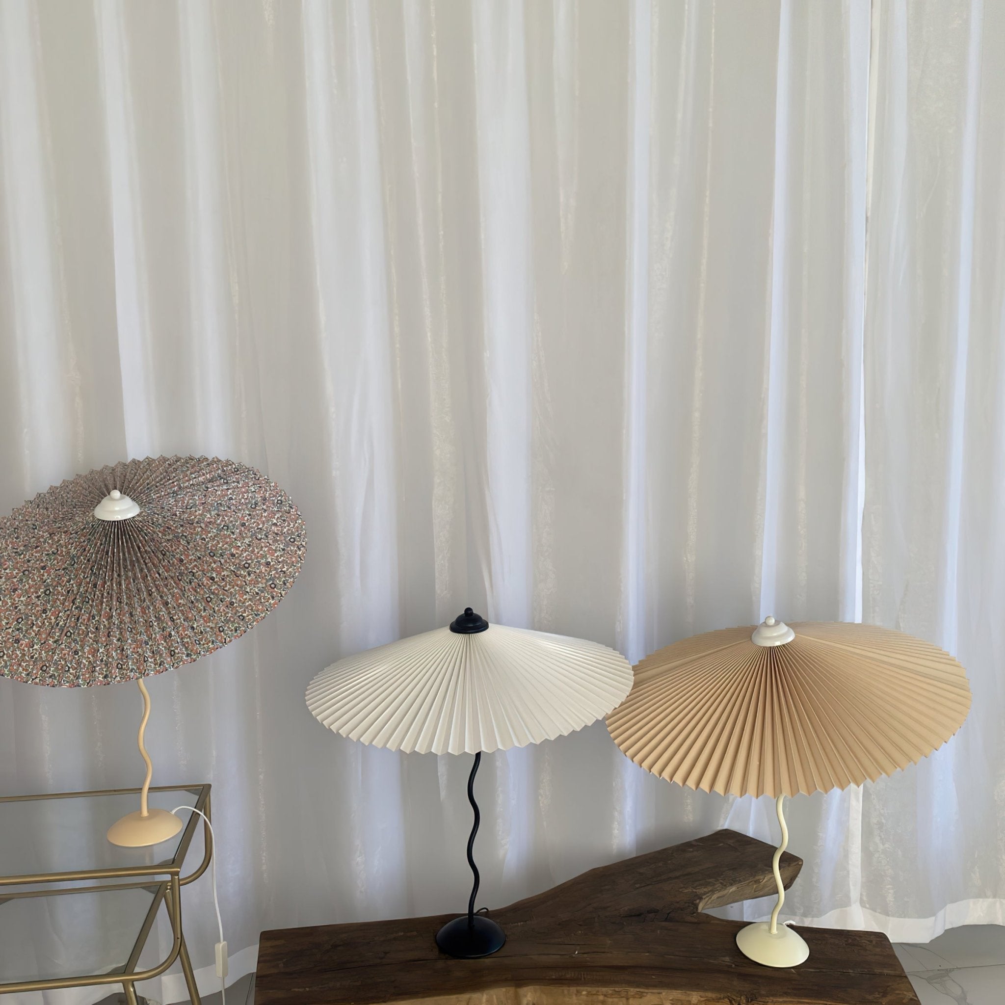 Krenis Fabric Artistic Table Lamp-Neutral Decor
