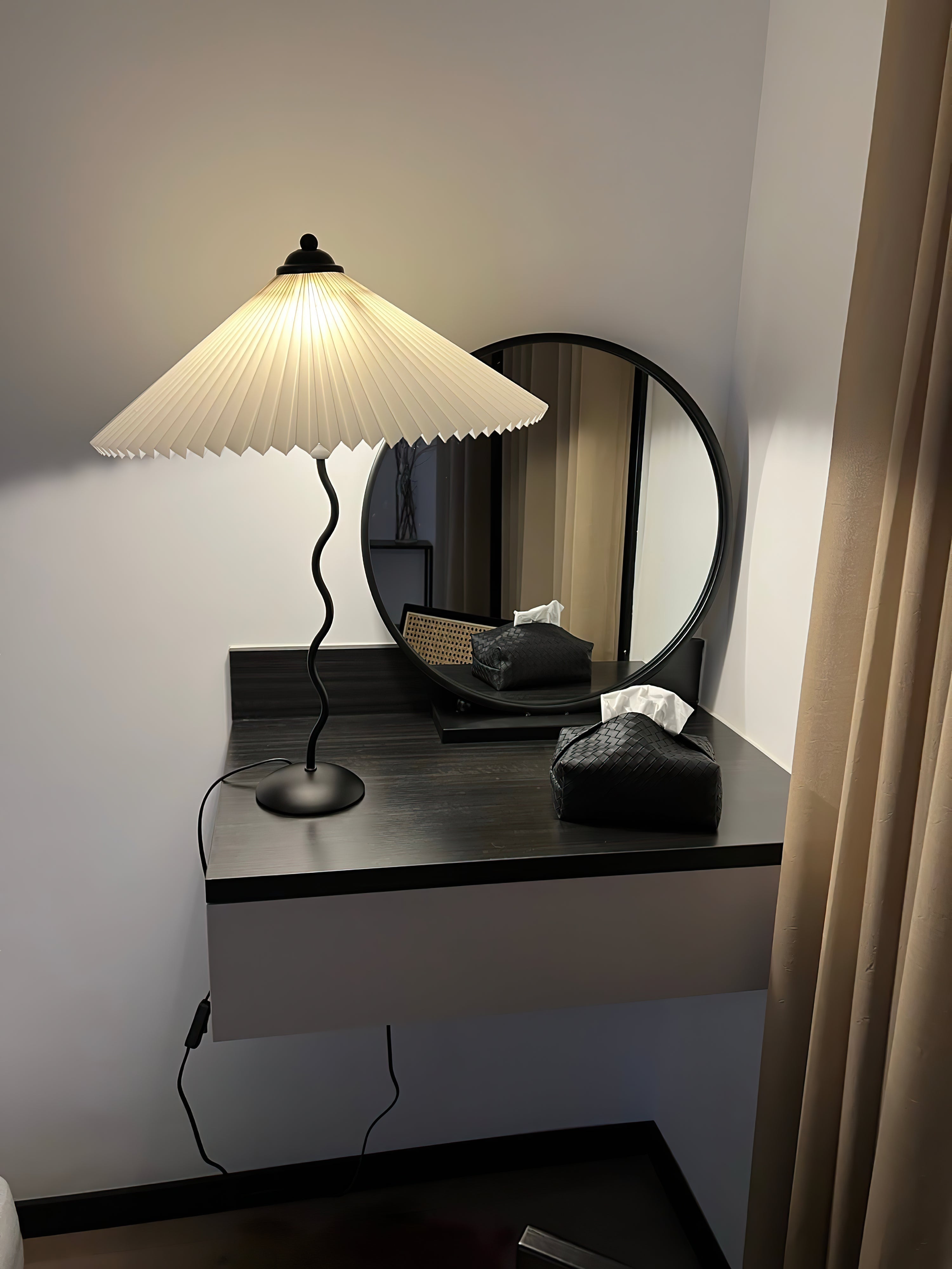 Krenis Fabric Artistic Table Lamp-Neutral Decor
