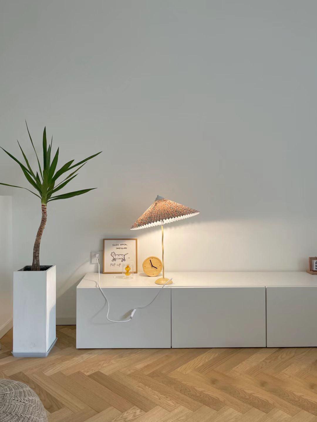 Krenis Fabric Artistic Table Lamp-Neutral Decor