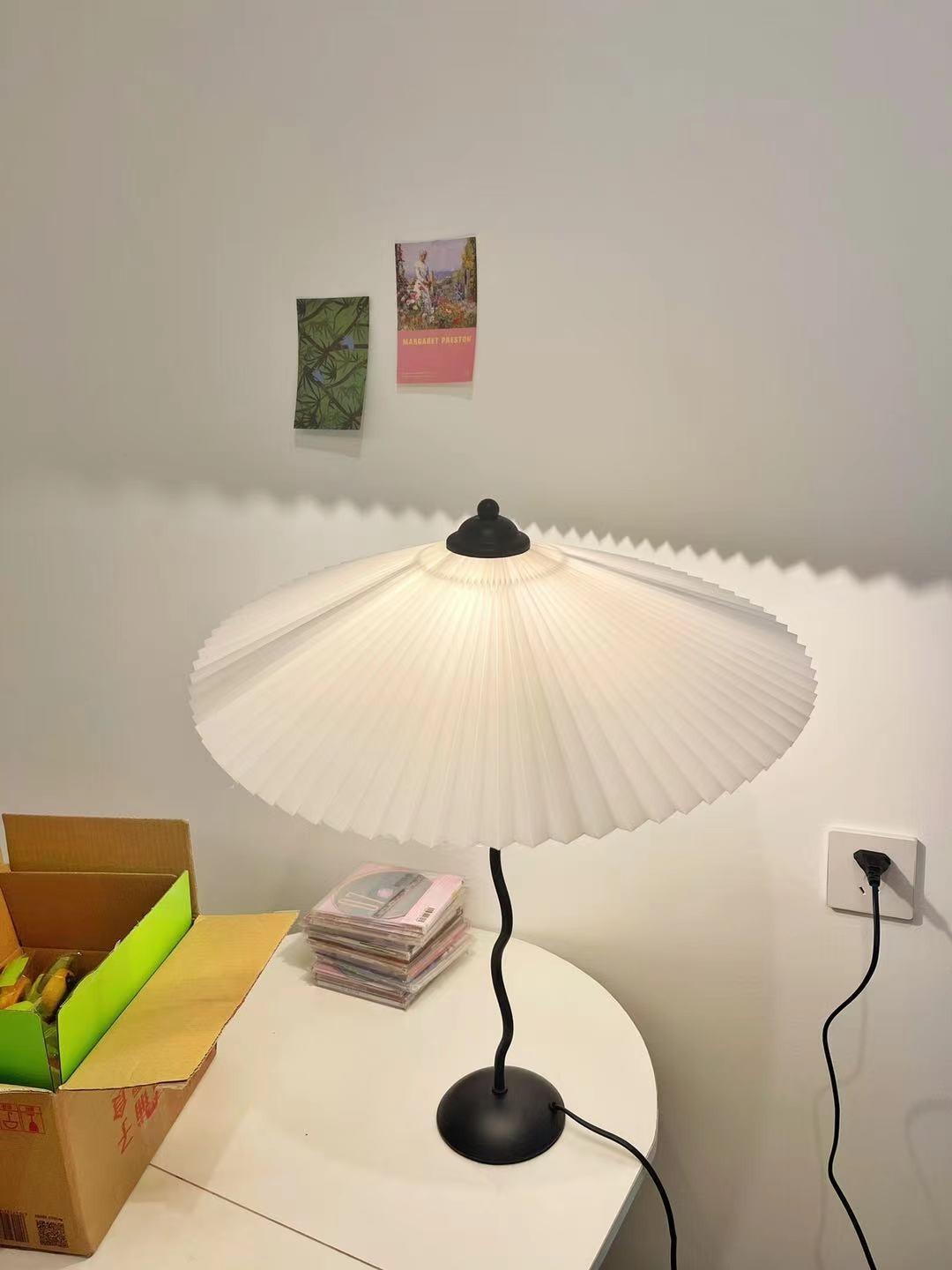 Krenis Fabric Artistic Table Lamp-Neutral Decor