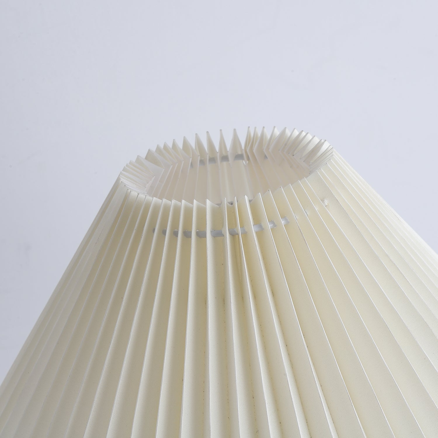 Aiden Modern Wood Table Lamp-Neutral Decor