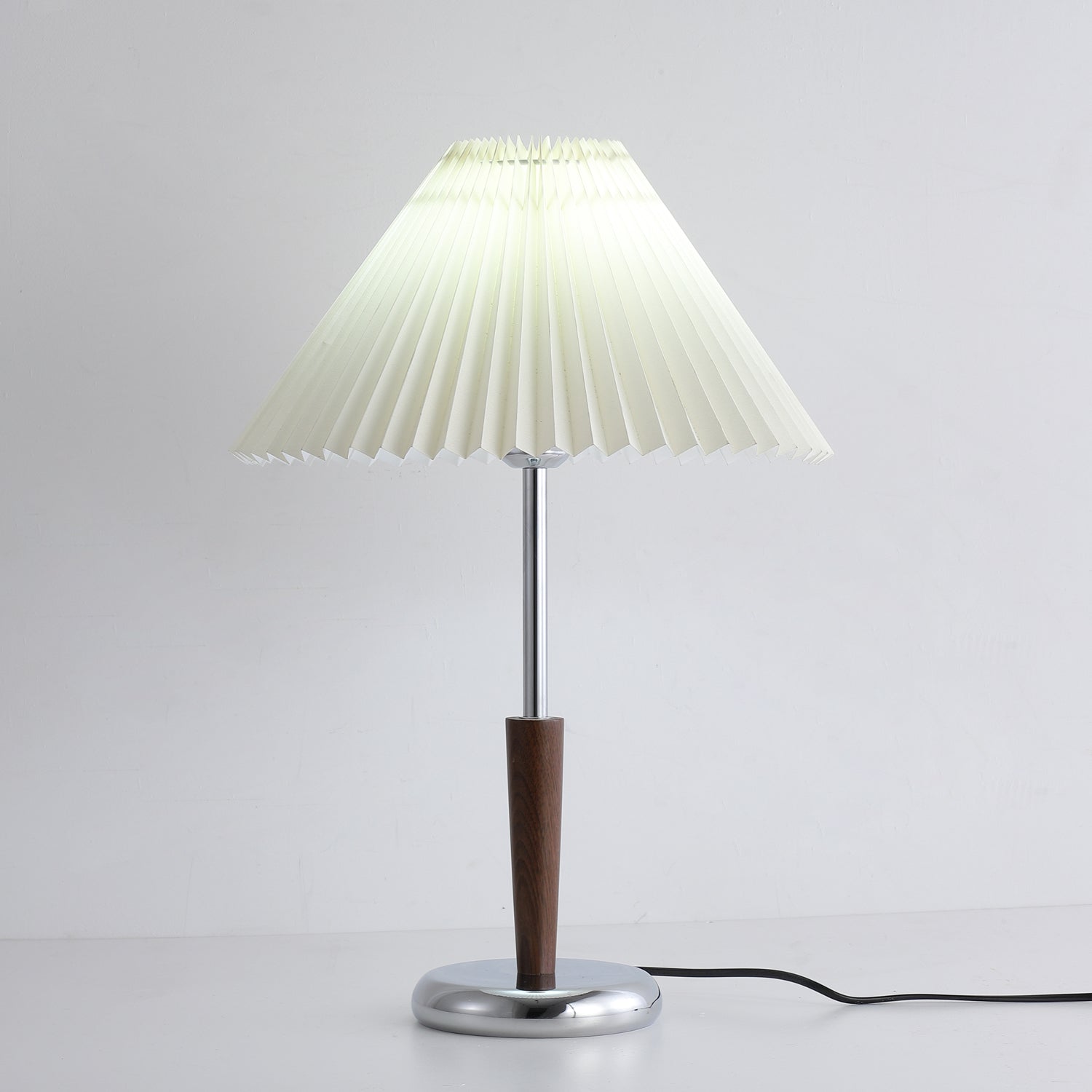 Aiden Modern Wood Table Lamp-Neutral Decor