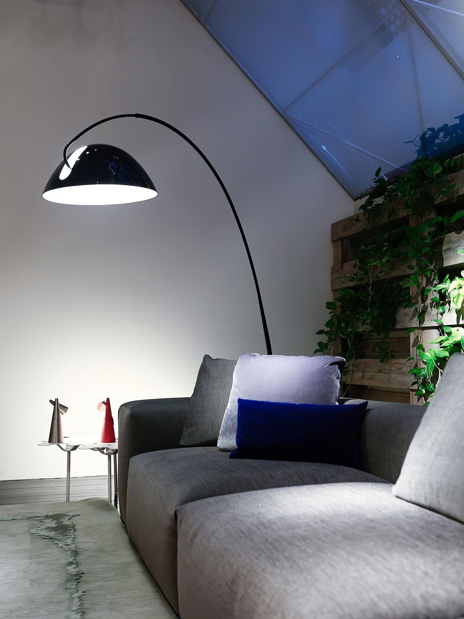 Patricia Modern Floor Lamp-Neutral Decor